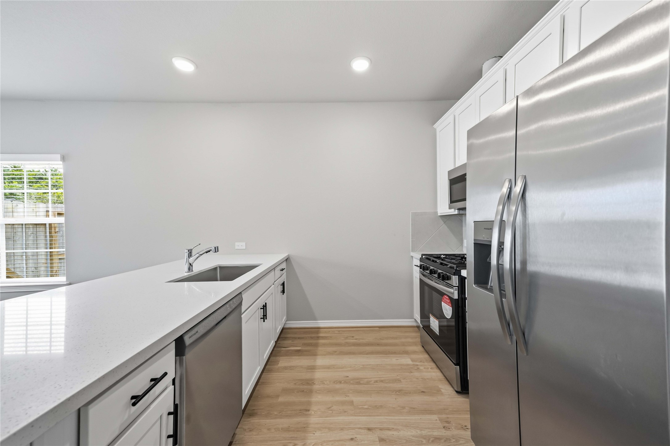 6431 Paris Street Property Photo 10