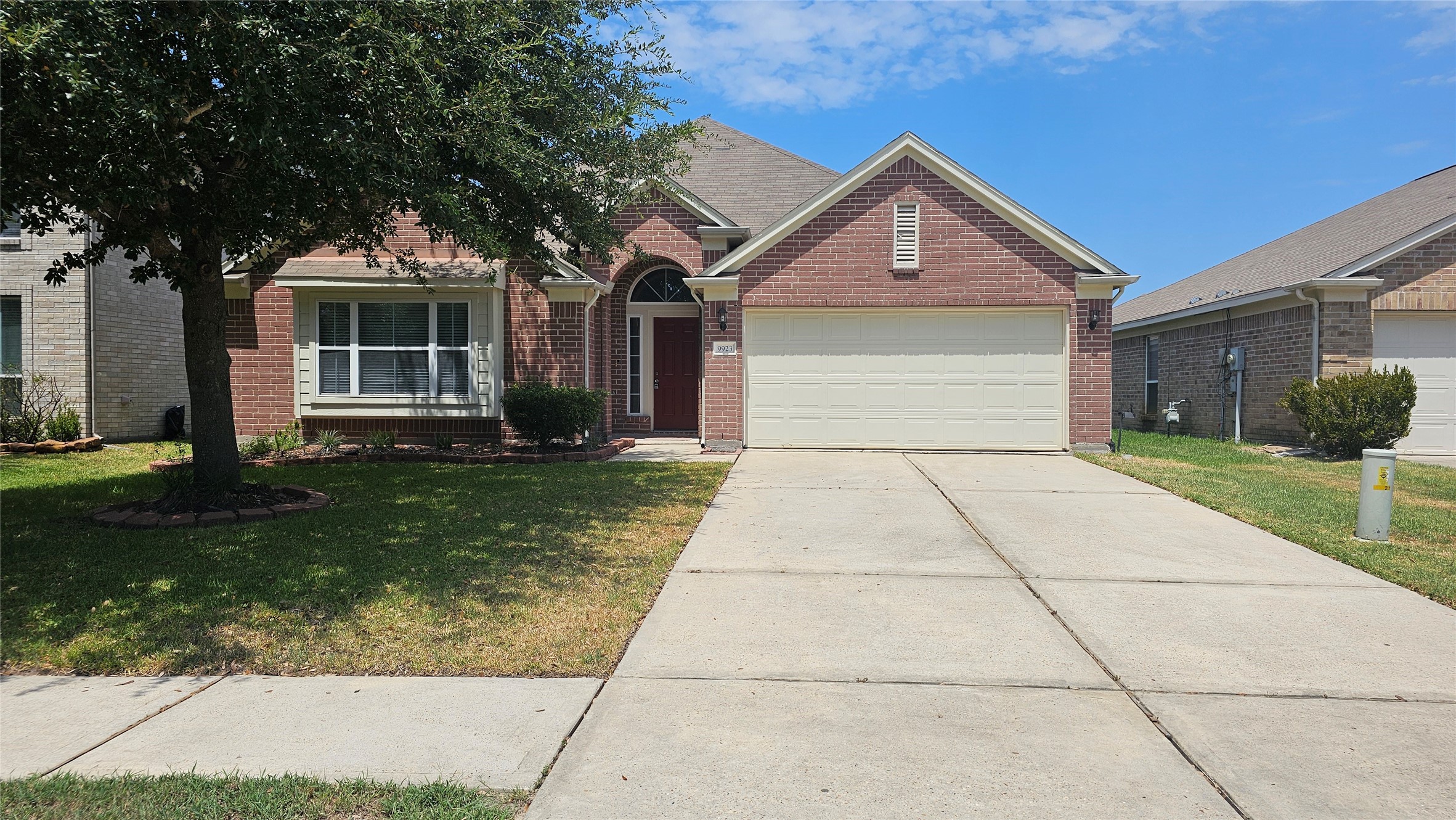 9923 Yearling Place Property Photo 1