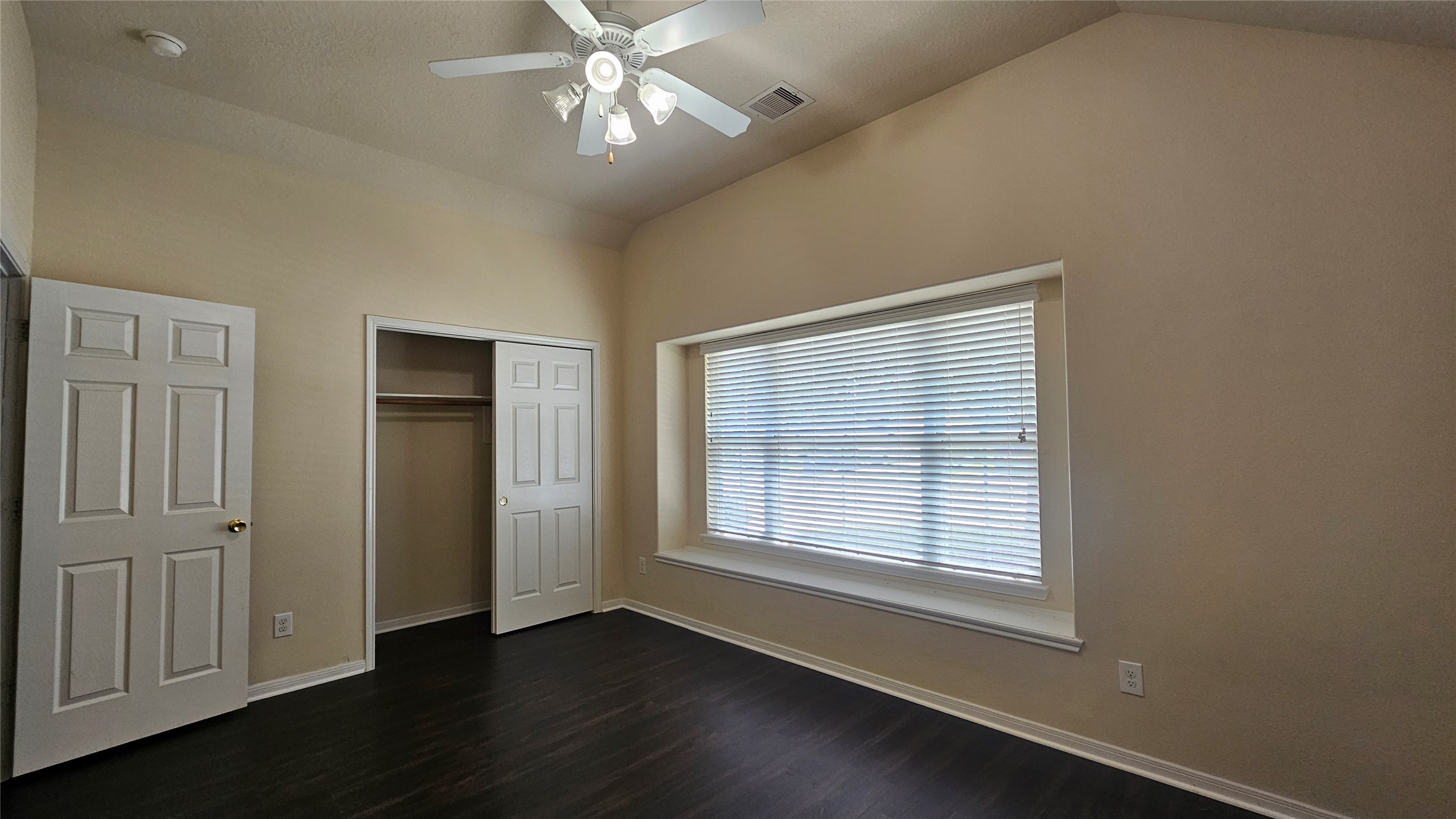 9923 Yearling Place Property Photo 5