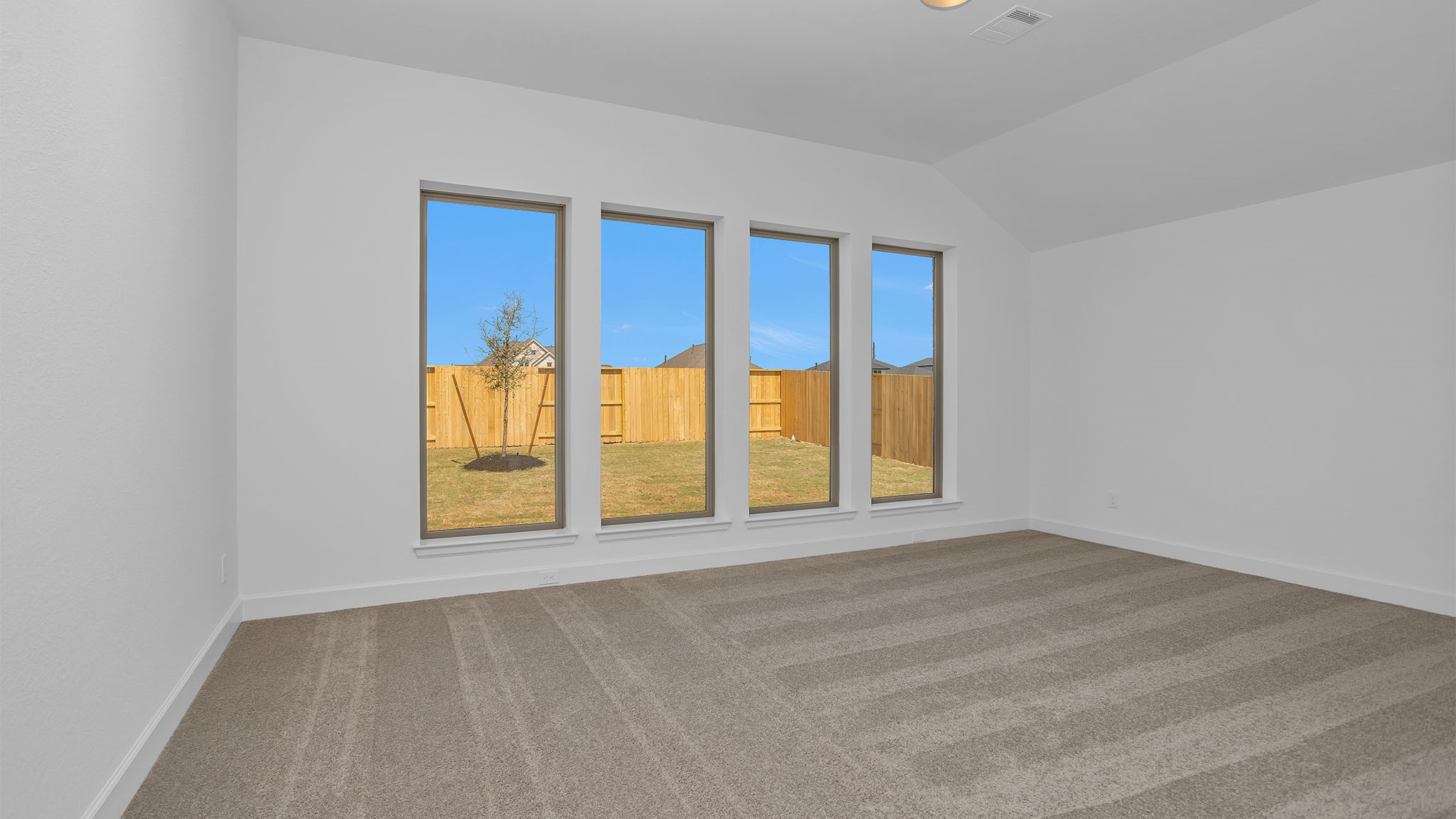 5007 Lake Vista Drive Property Photo 10