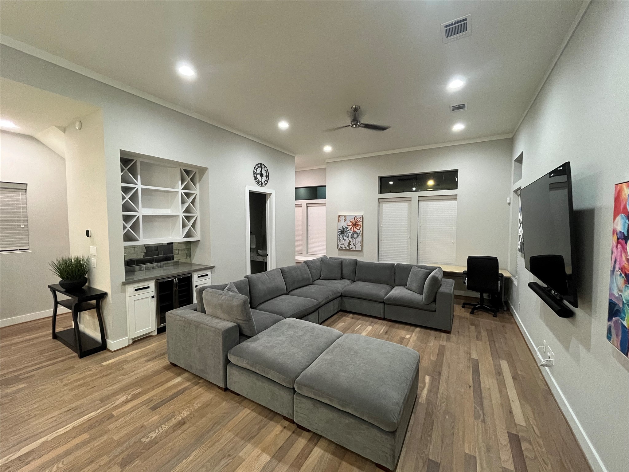 1503 Robin Street C Property Photo 4