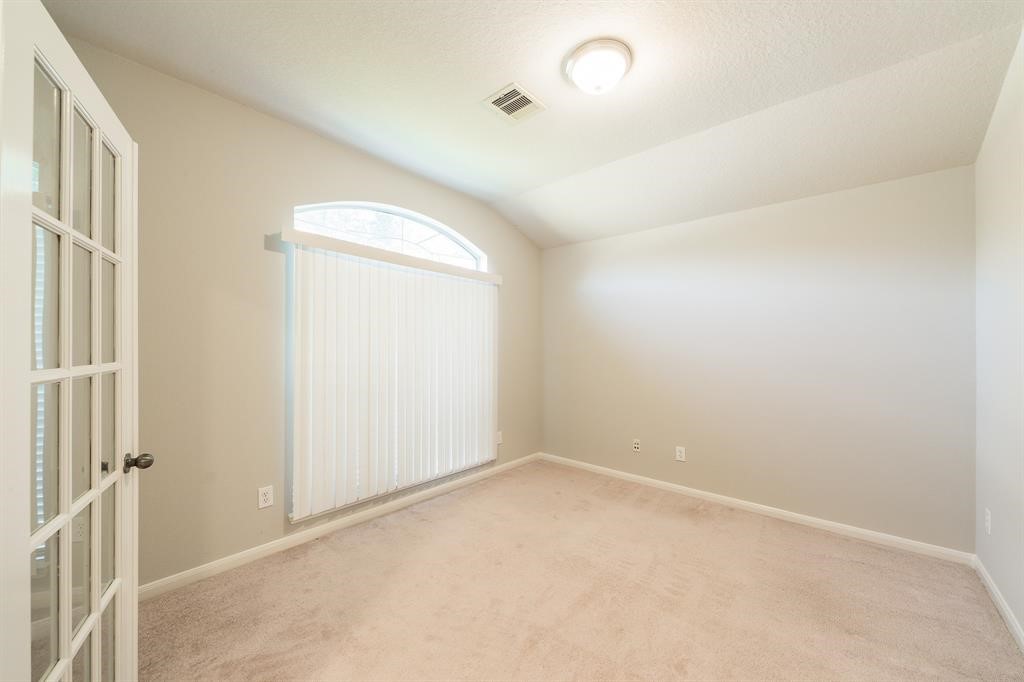 9934 Barr Lake Drive Property Photo 3