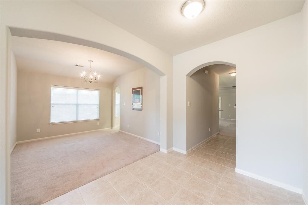9934 Barr Lake Drive Property Photo 4
