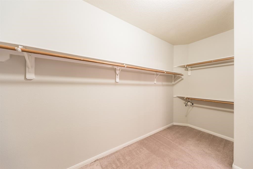 9934 Barr Lake Drive Property Photo 12
