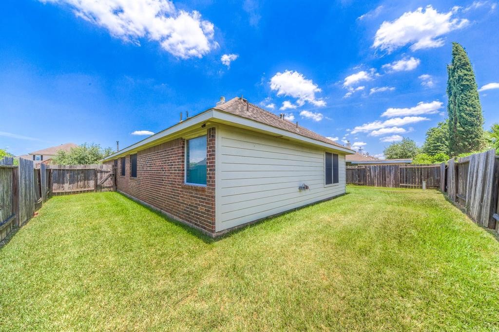 9934 Barr Lake Drive Property Photo 18