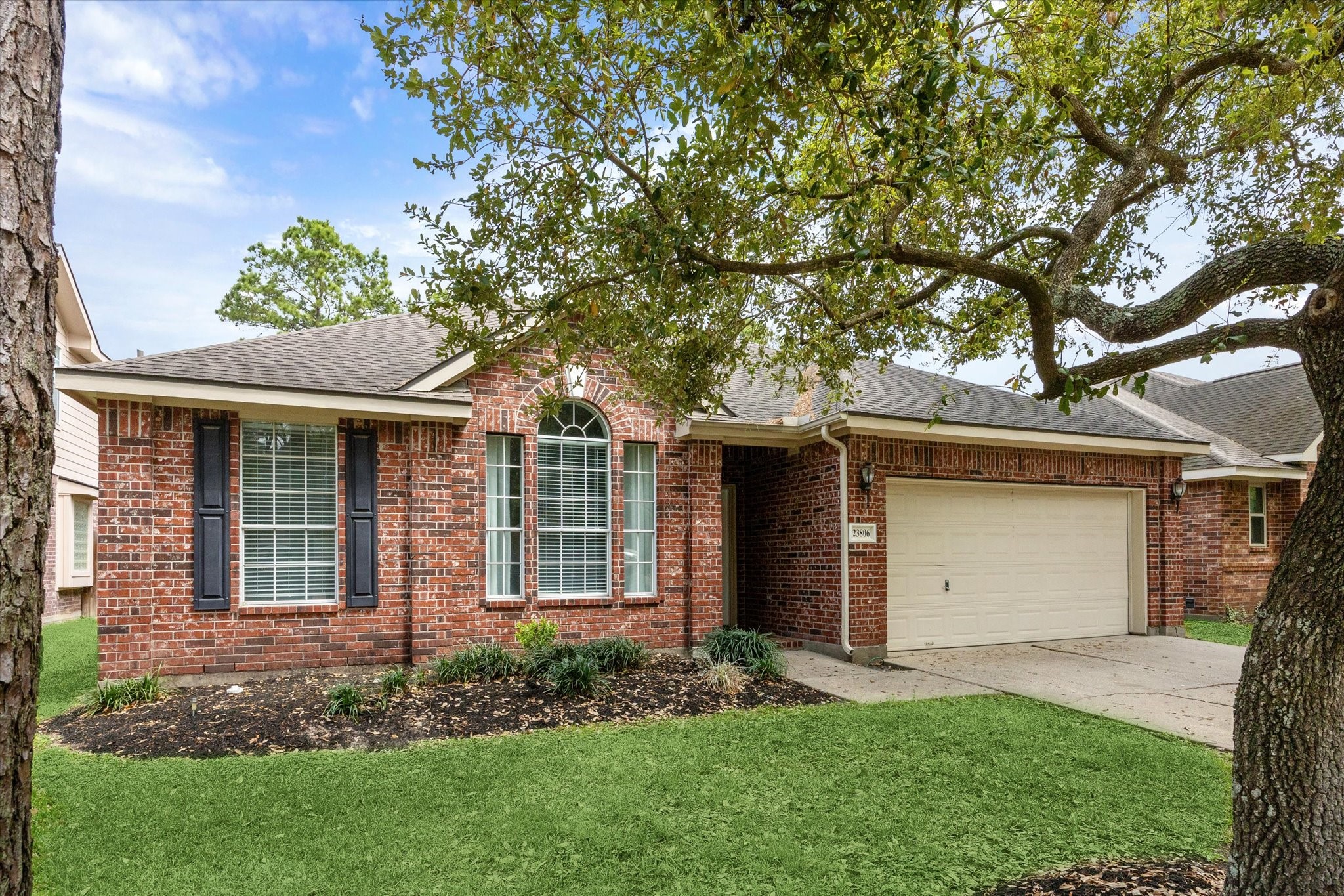 23806 River Place Drive Property Photo