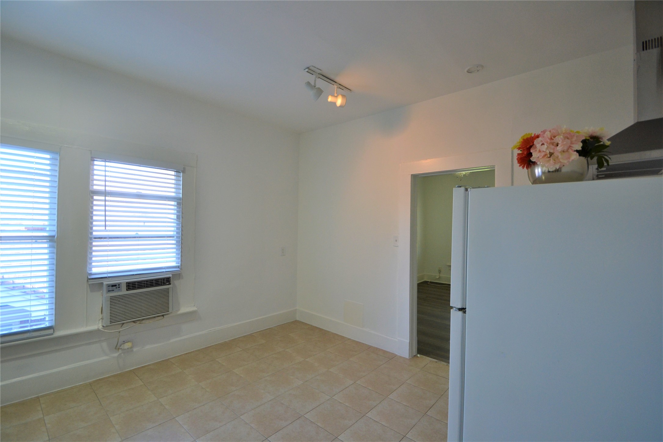 1517 Bonnie Brae Street 4 Property Photo 19