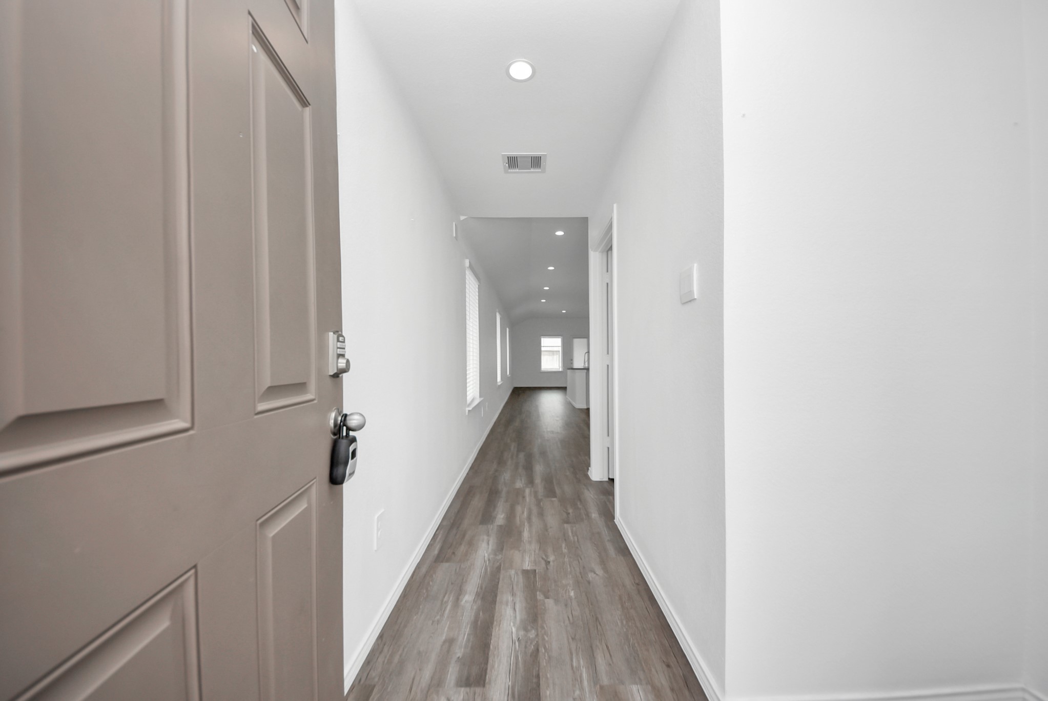 5611 Simcrest Grove Drive Property Photo 4