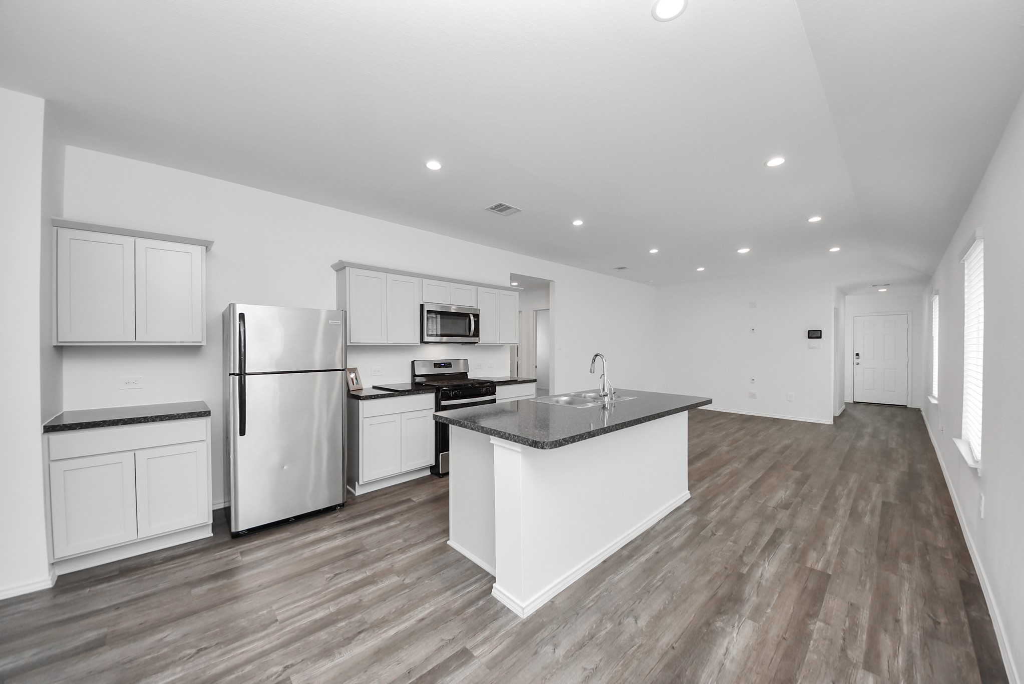 5611 Simcrest Grove Drive Property Photo 10