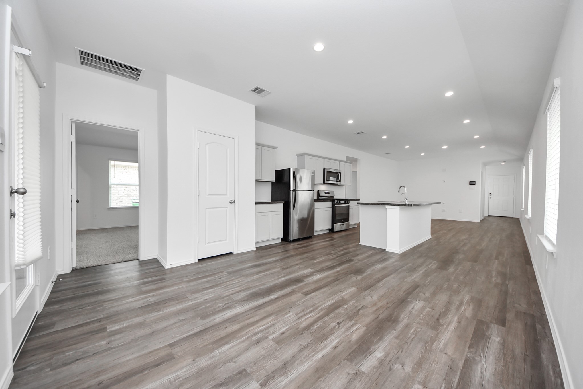 5611 Simcrest Grove Drive Property Photo 11