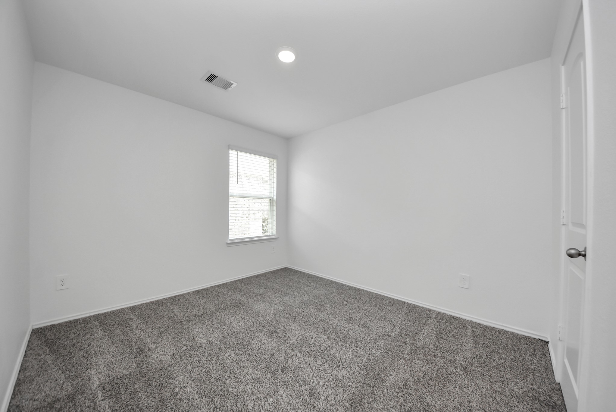 5611 Simcrest Grove Drive Property Photo 17