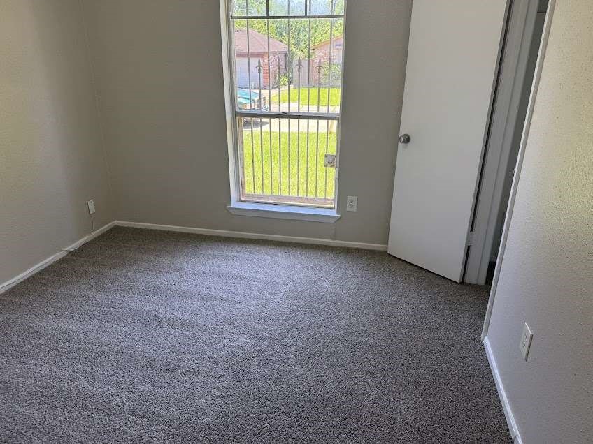 4931 E Ridge Creek Drive Property Photo 7