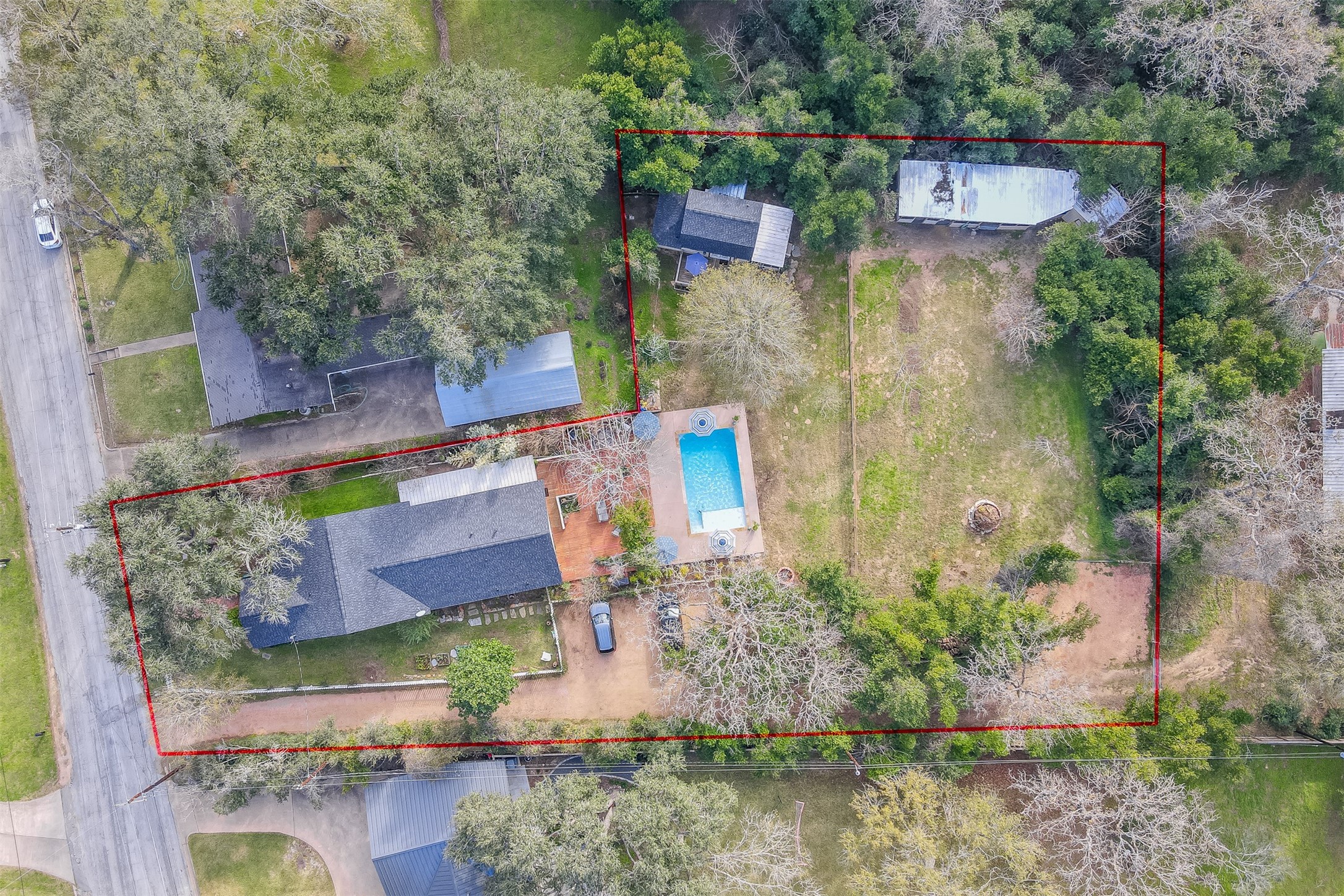 724 S Tesch Street Property Photo 4