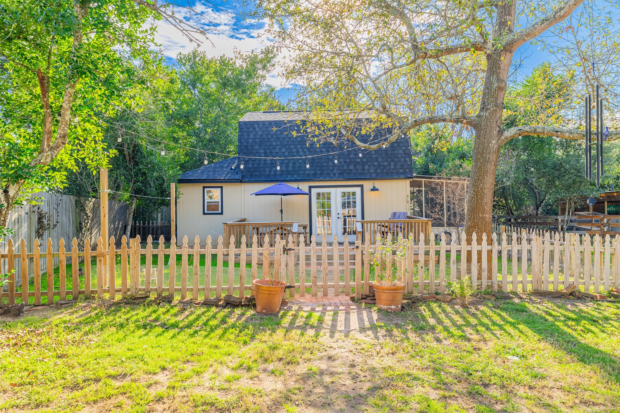 724 S Tesch Street Property Photo 36