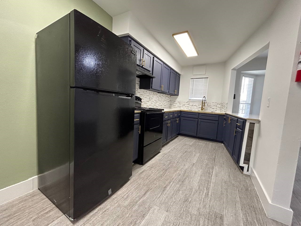 1010 S Wayside Drive 507 Property Photo 16