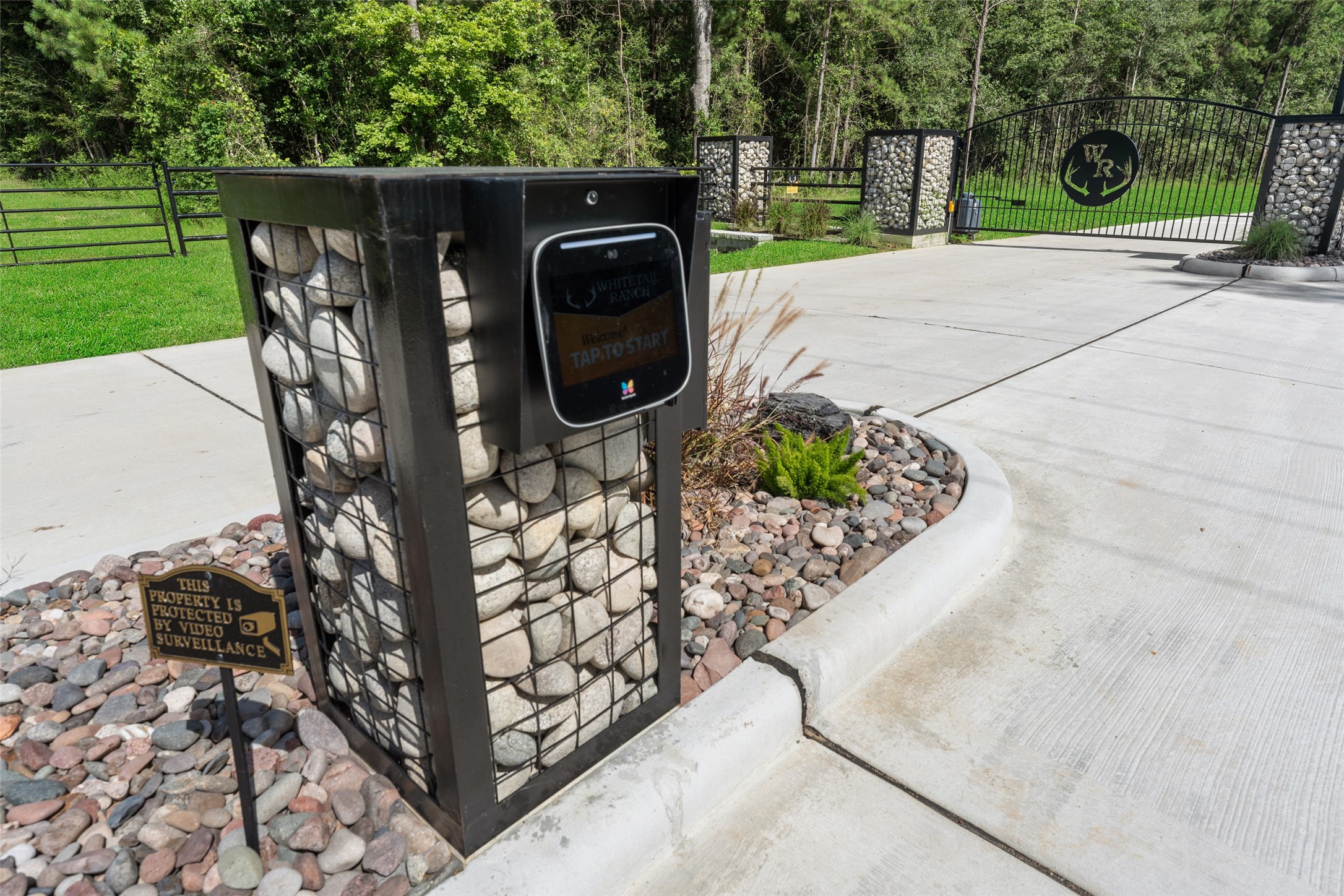 175 Remington Court Property Photo 6