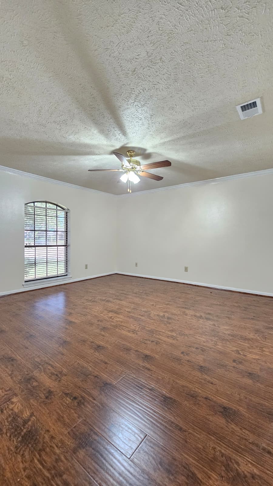 14819 Knightsway Drive Property Photo 10