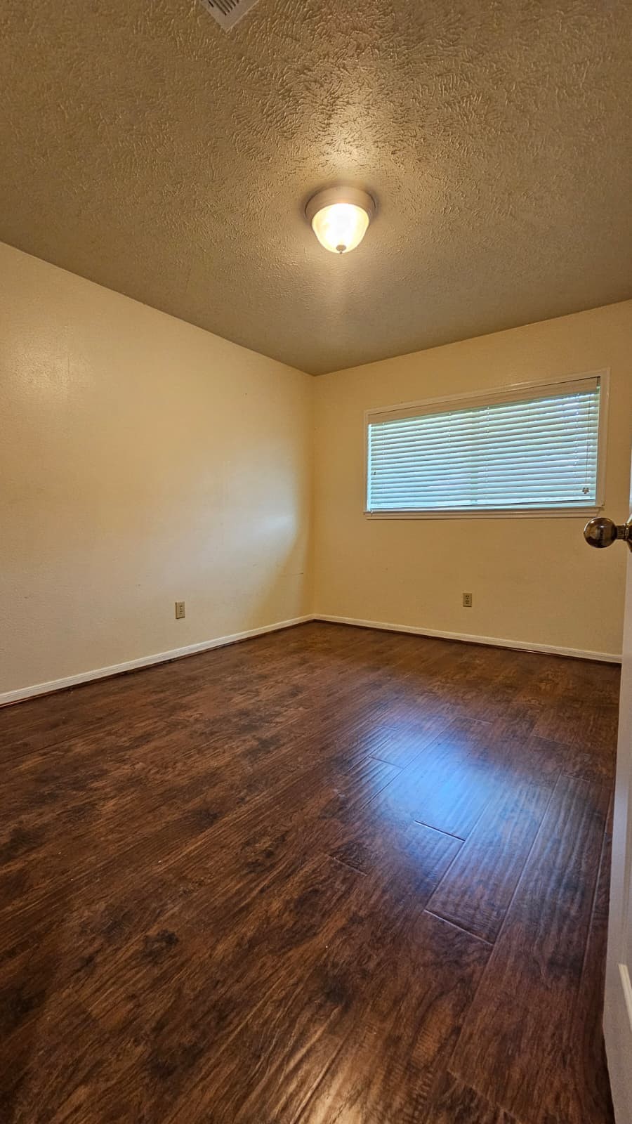 14819 Knightsway Drive Property Photo 11