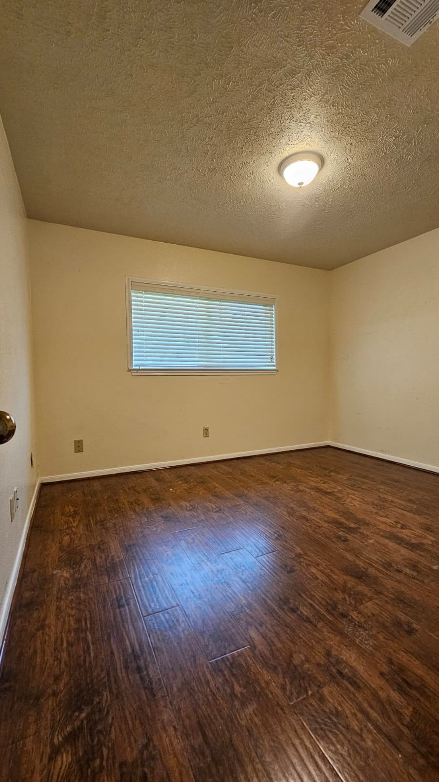 14819 Knightsway Drive Property Photo 12