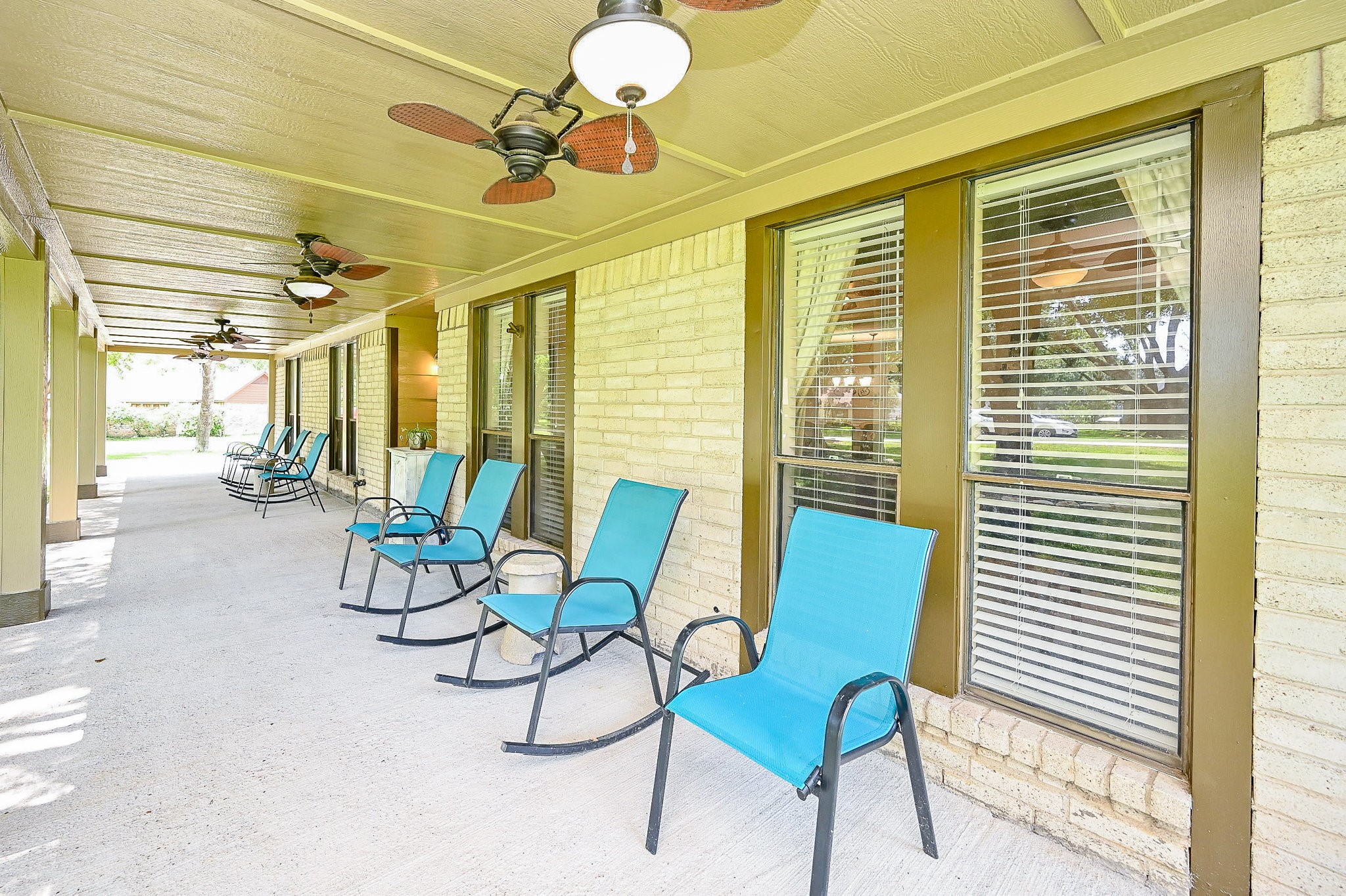 18910 Chickadee Lane Property Photo 5