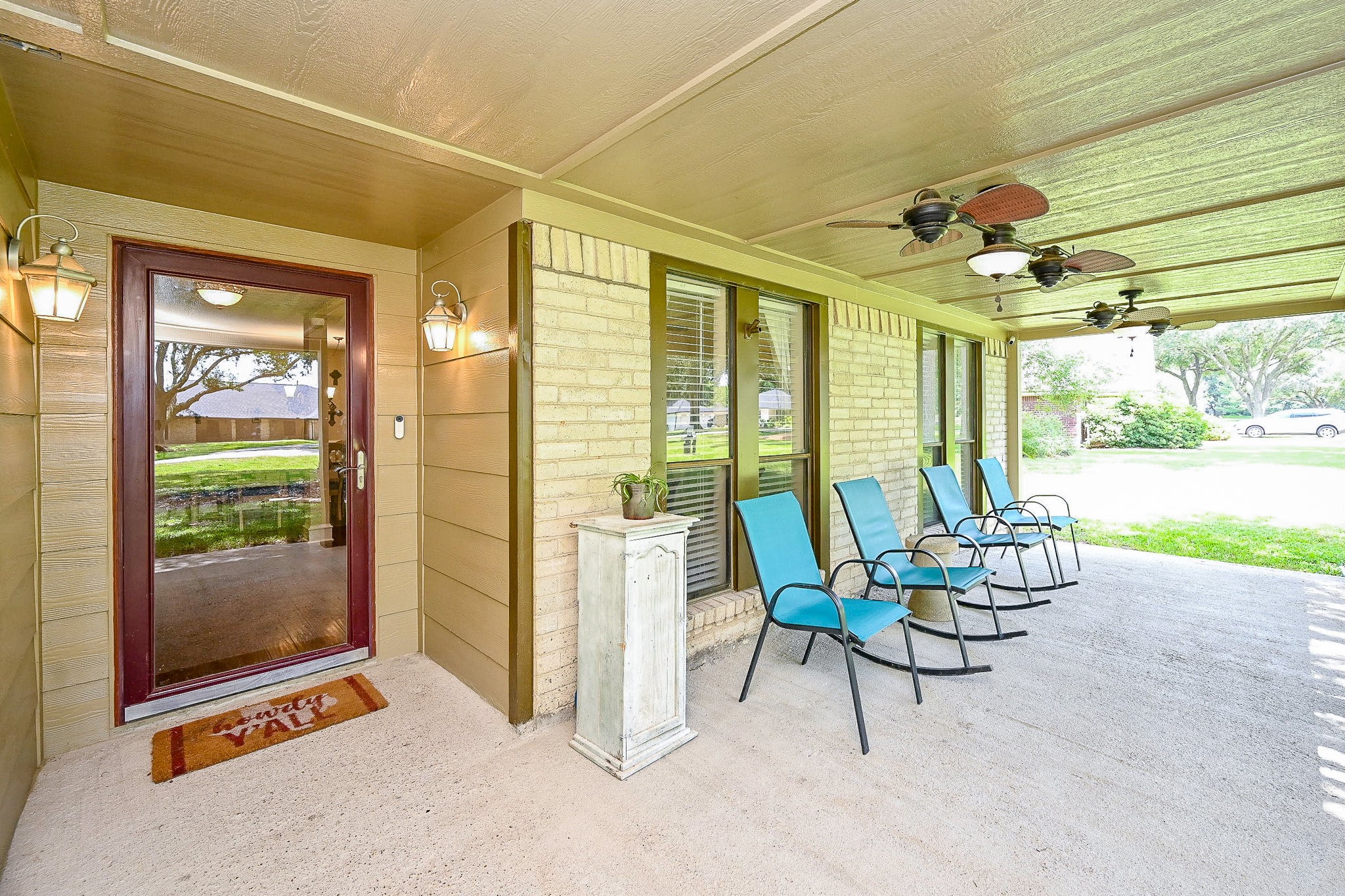 18910 Chickadee Lane Property Photo 6