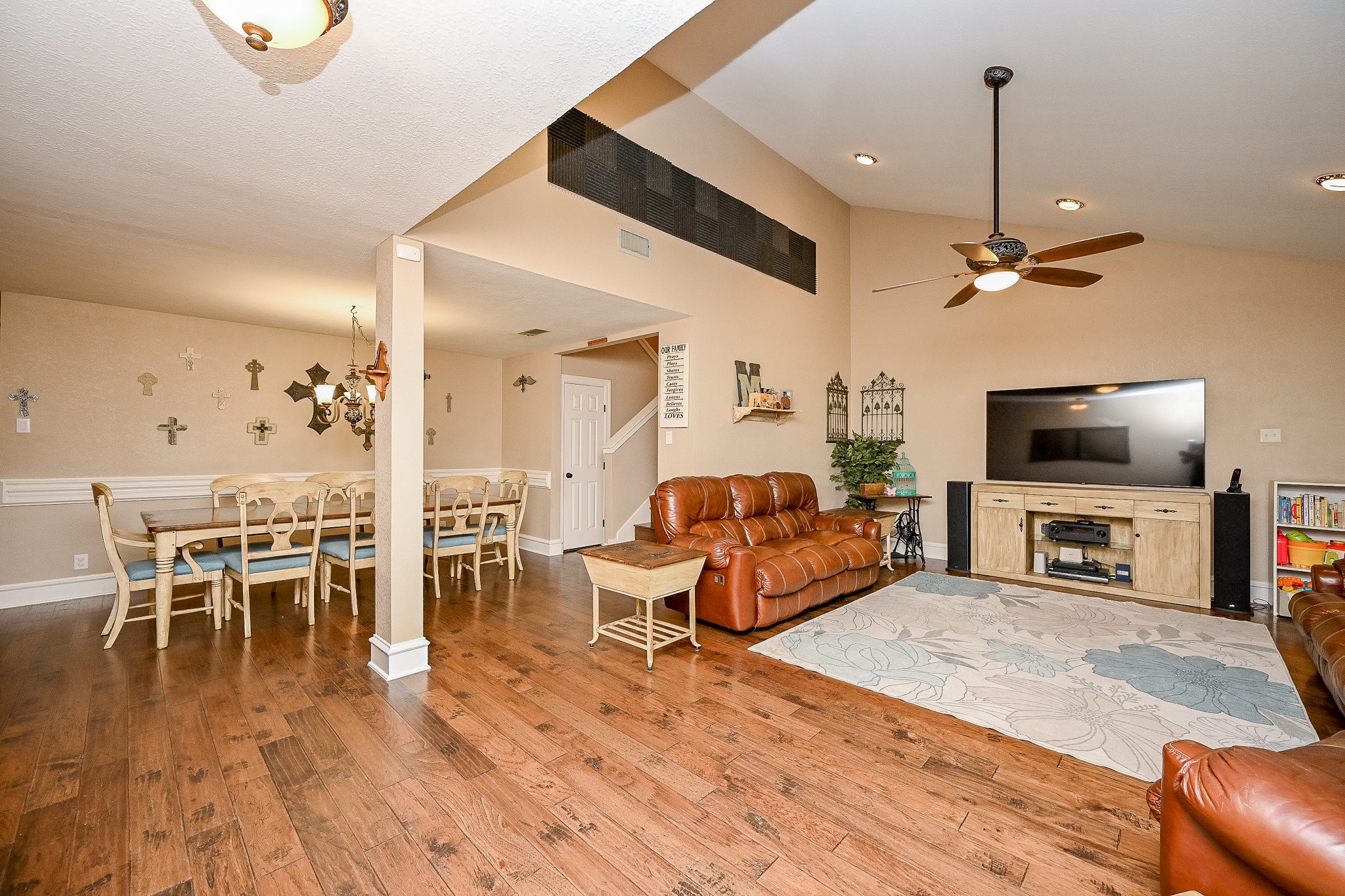 18910 Chickadee Lane Property Photo 9