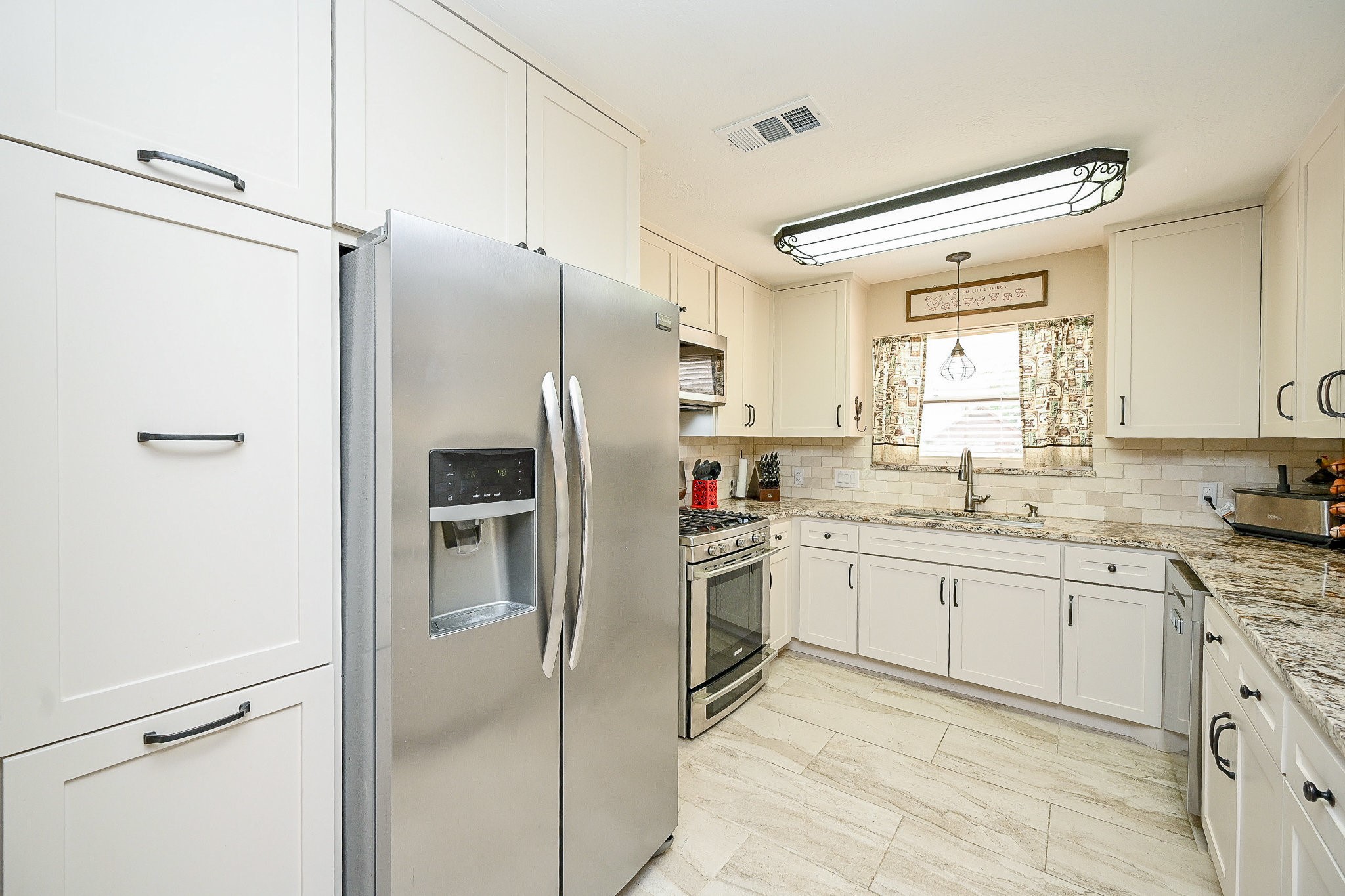 18910 Chickadee Lane Property Photo 13