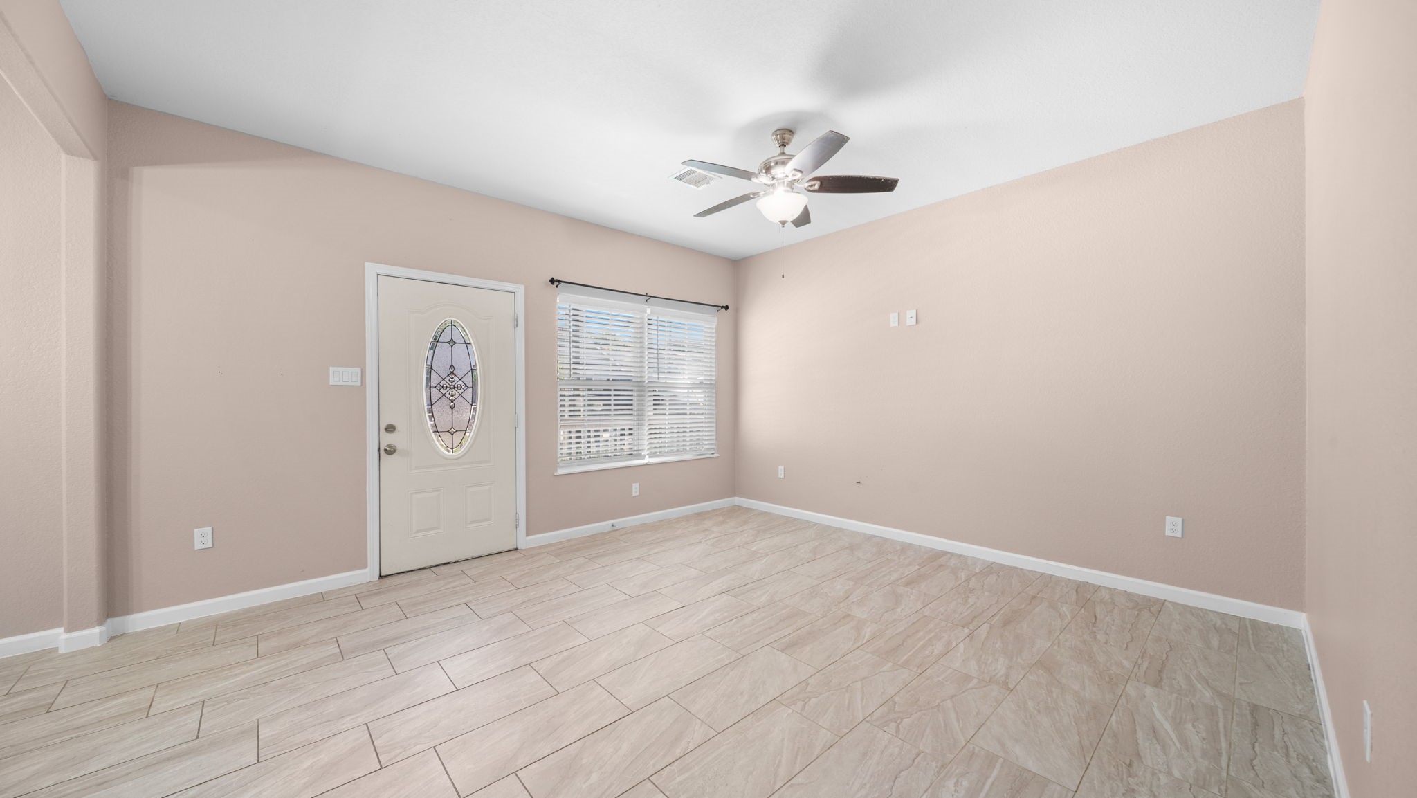16697 E Forrestal Property Photo 4