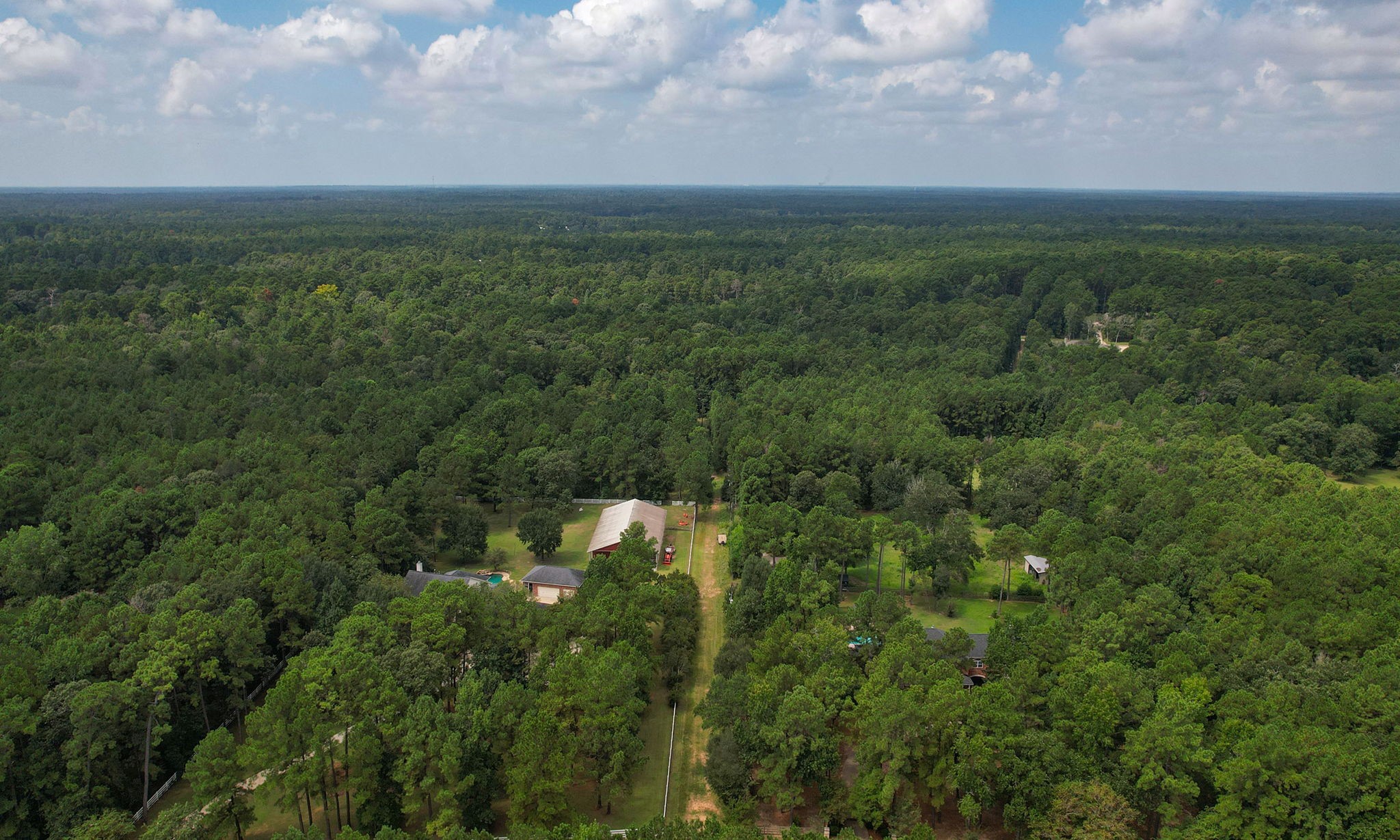 000 Whispering Meadow Property Photo 9