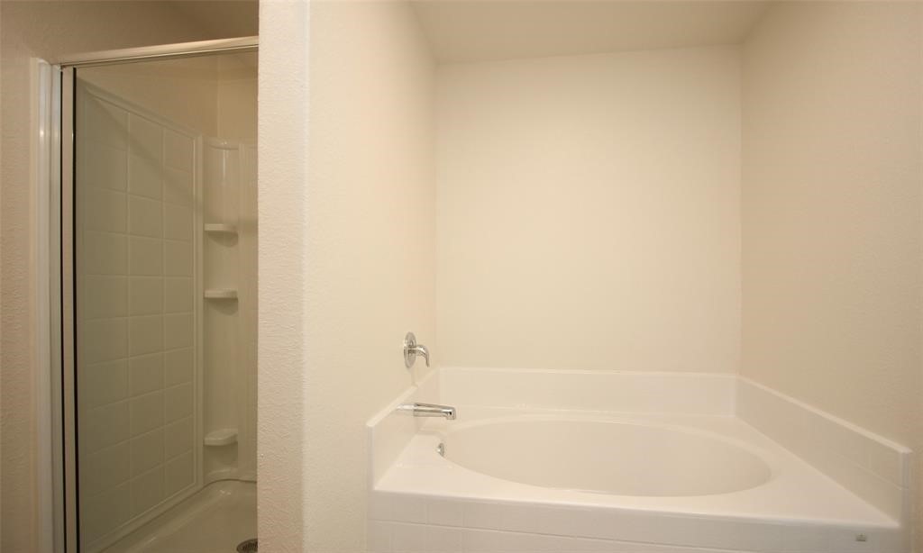 545 Bains Street Property Photo 2