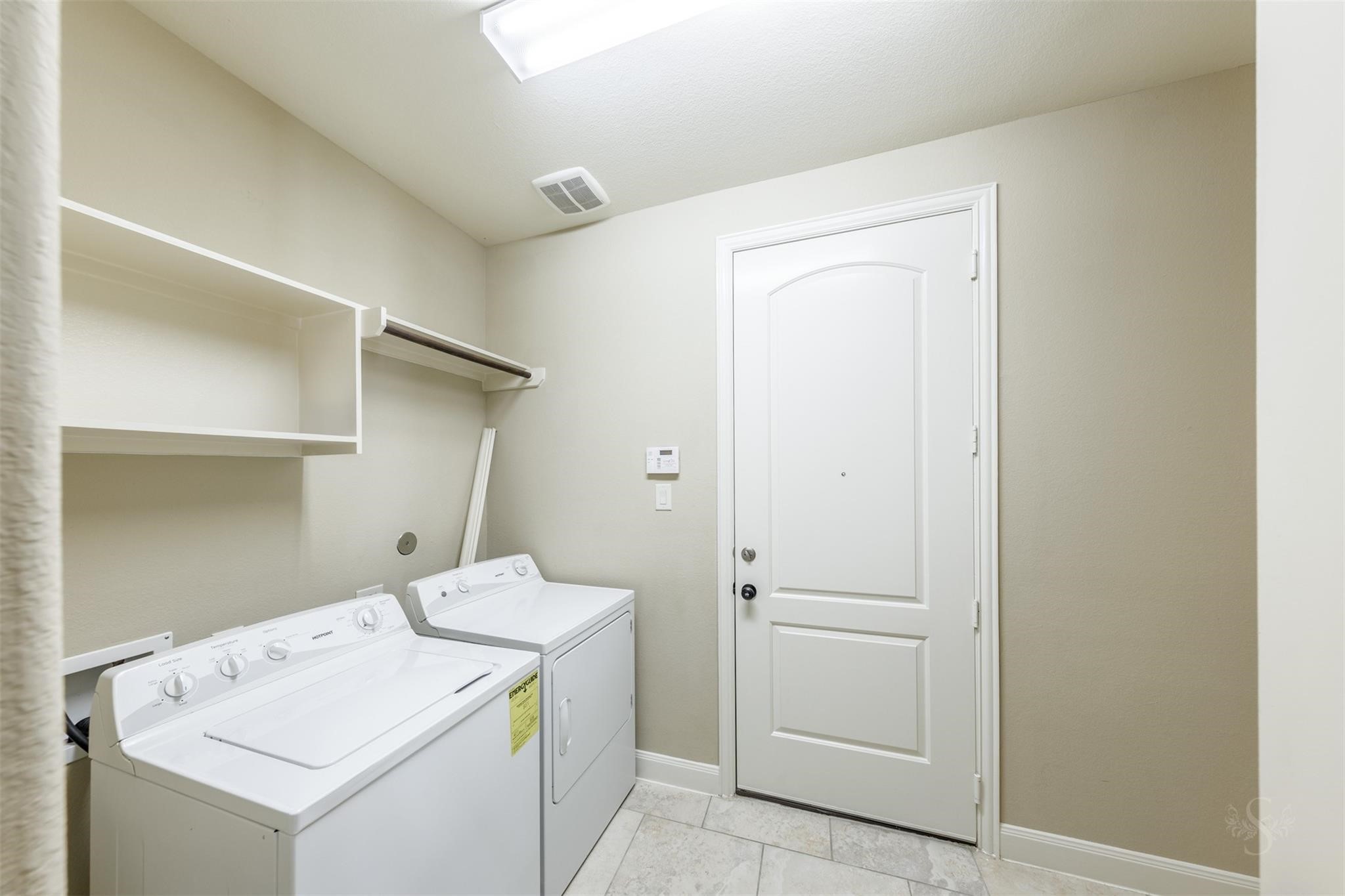 4911 Augusta Pointe Court Property Photo 13