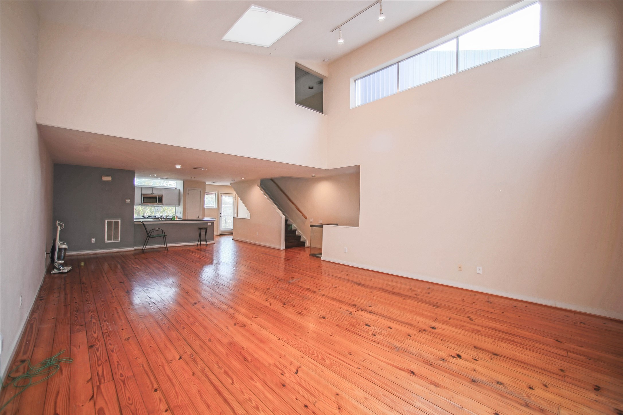 6913 Yellowstone Way Drive Property Photo 12