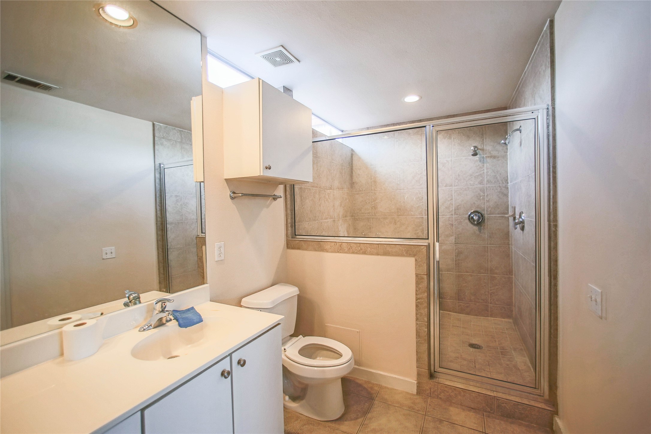 6913 Yellowstone Way Drive Property Photo 14