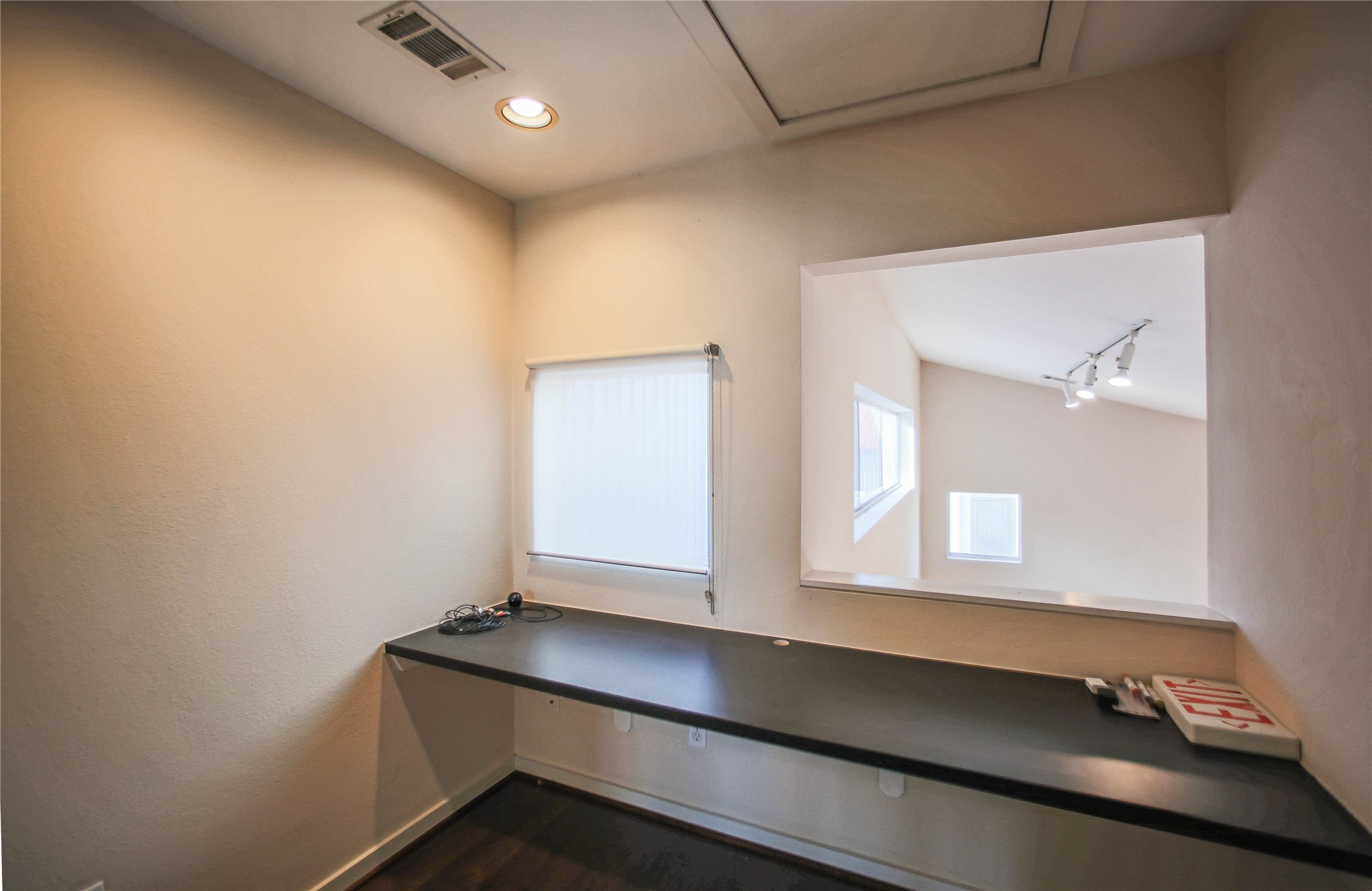6913 Yellowstone Way Drive Property Photo 16