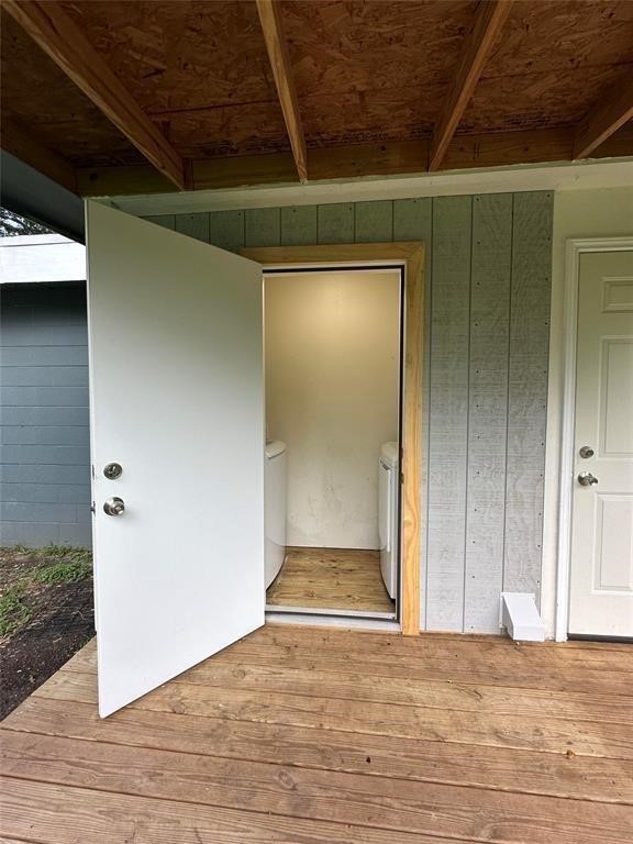 614 Ross Street Property Photo 10