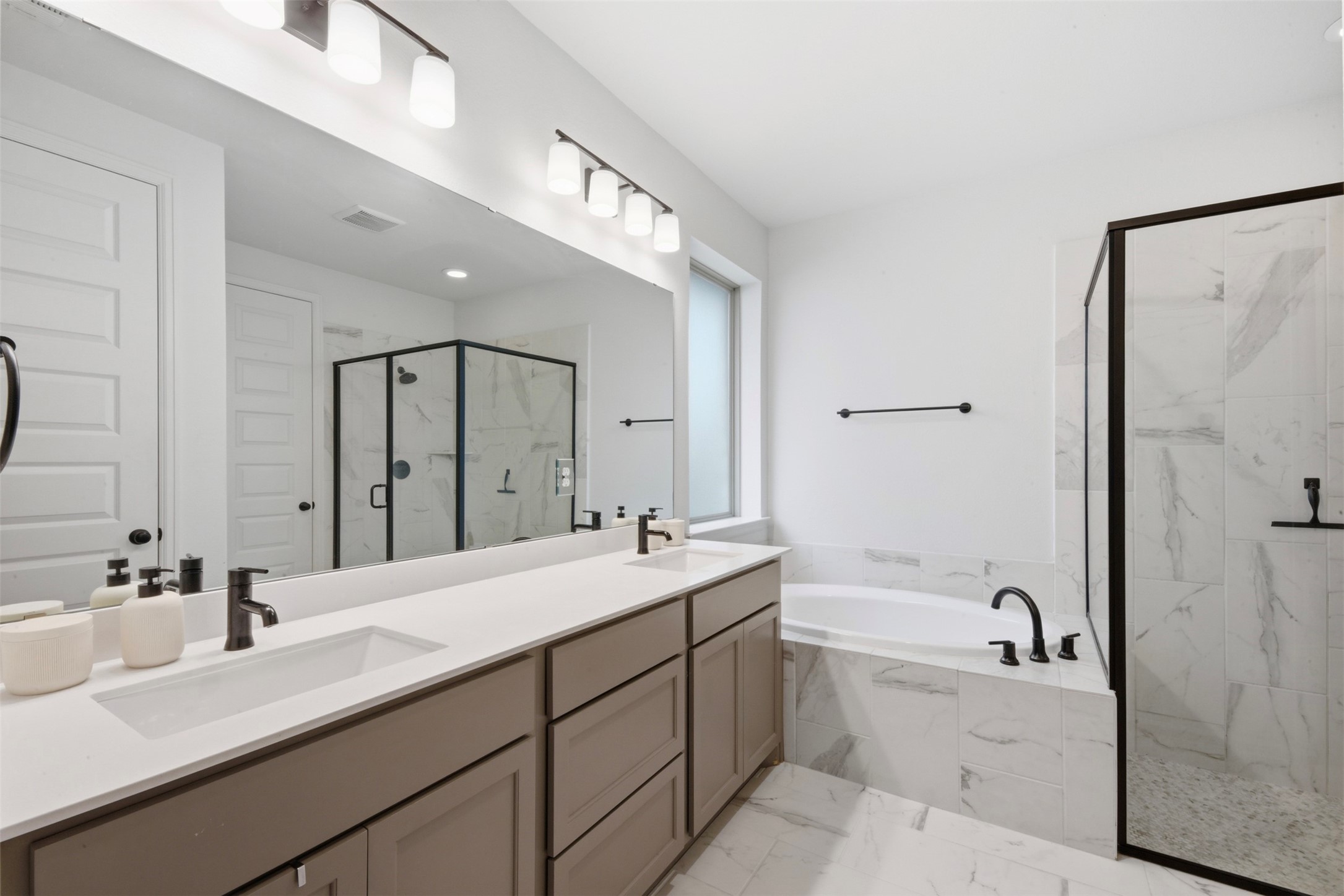 5215 Birch Shadow Drive Property Photo 16