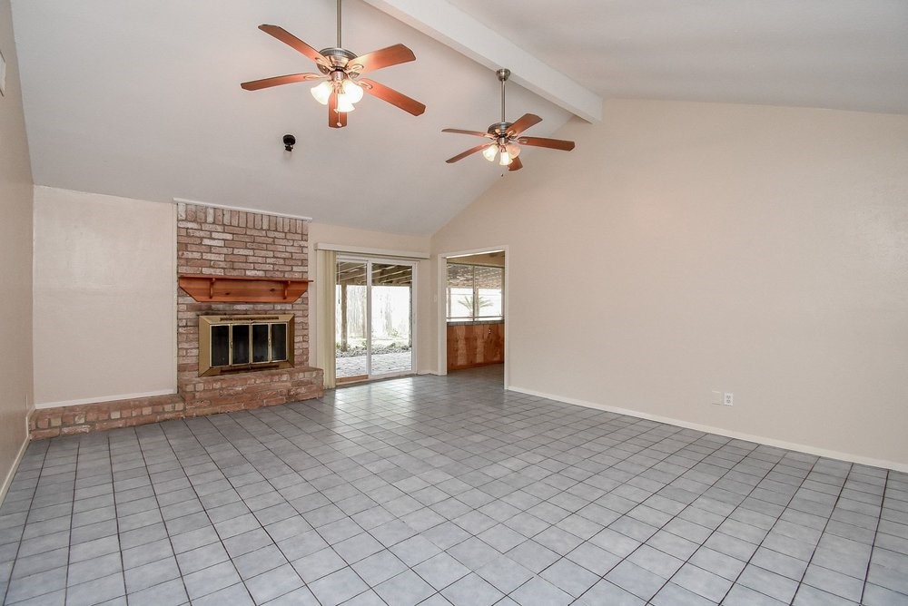 22814 Coriander Drive Property Photo 9