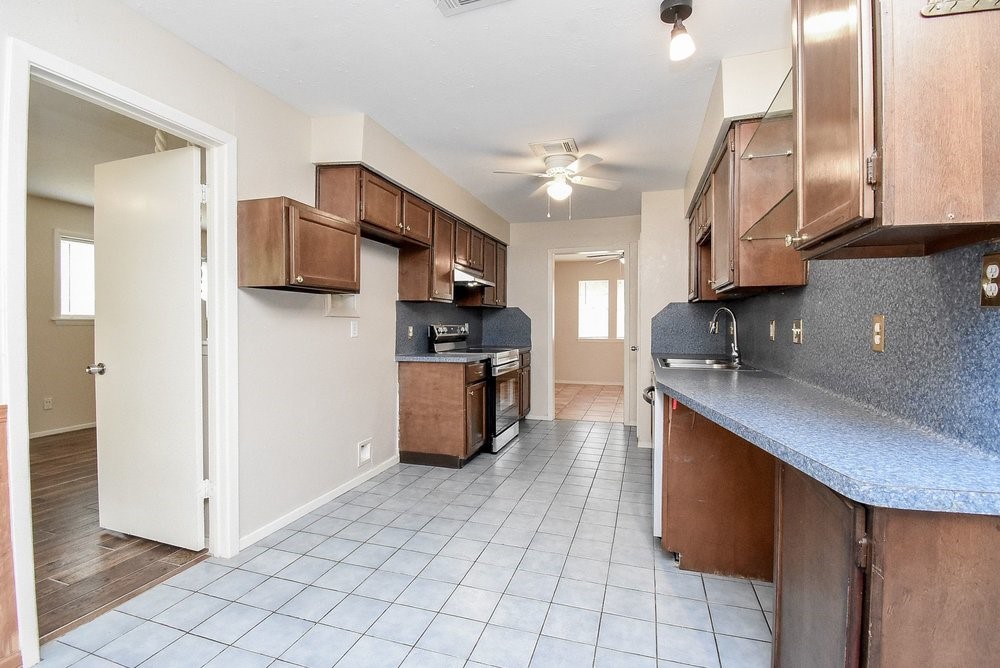 22814 Coriander Drive Property Photo 14