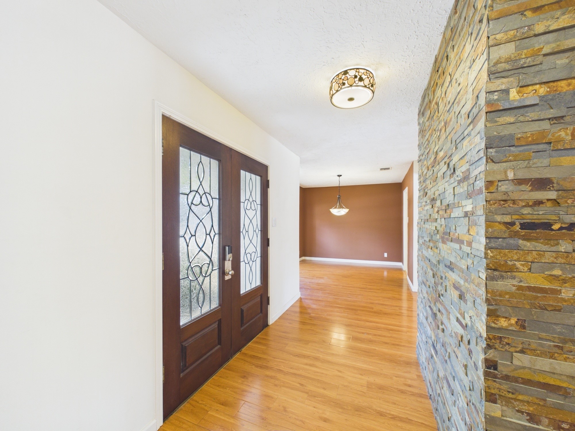 12842 Westmere Drive Property Photo 4