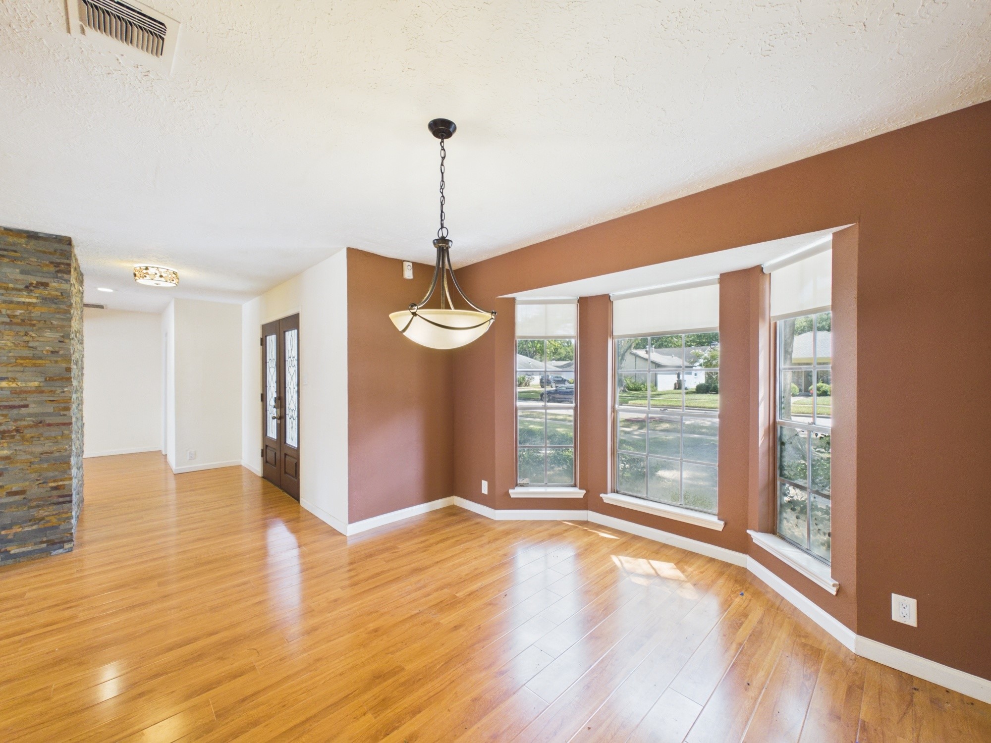 12842 Westmere Drive Property Photo 5