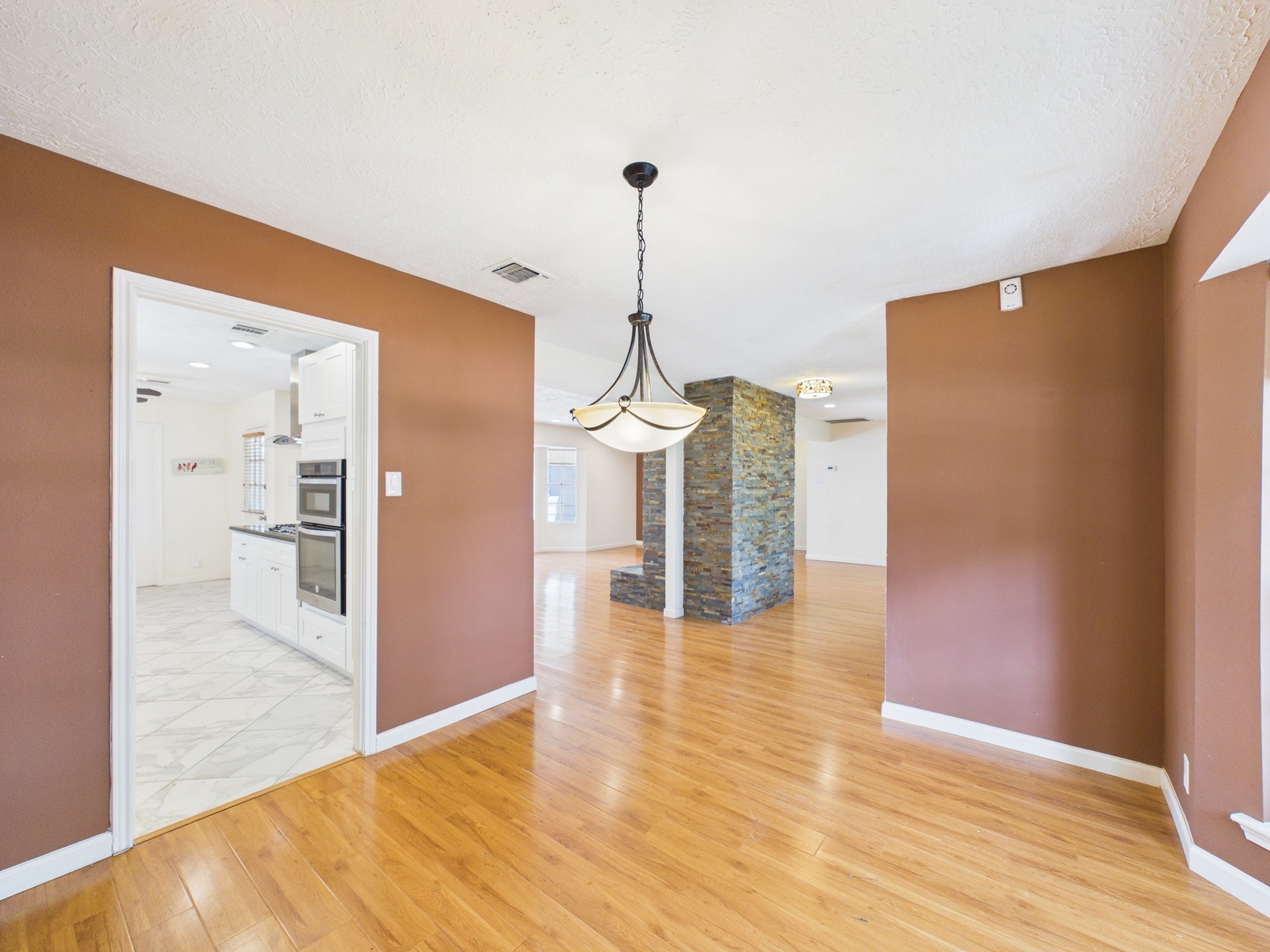 12842 Westmere Drive Property Photo 6