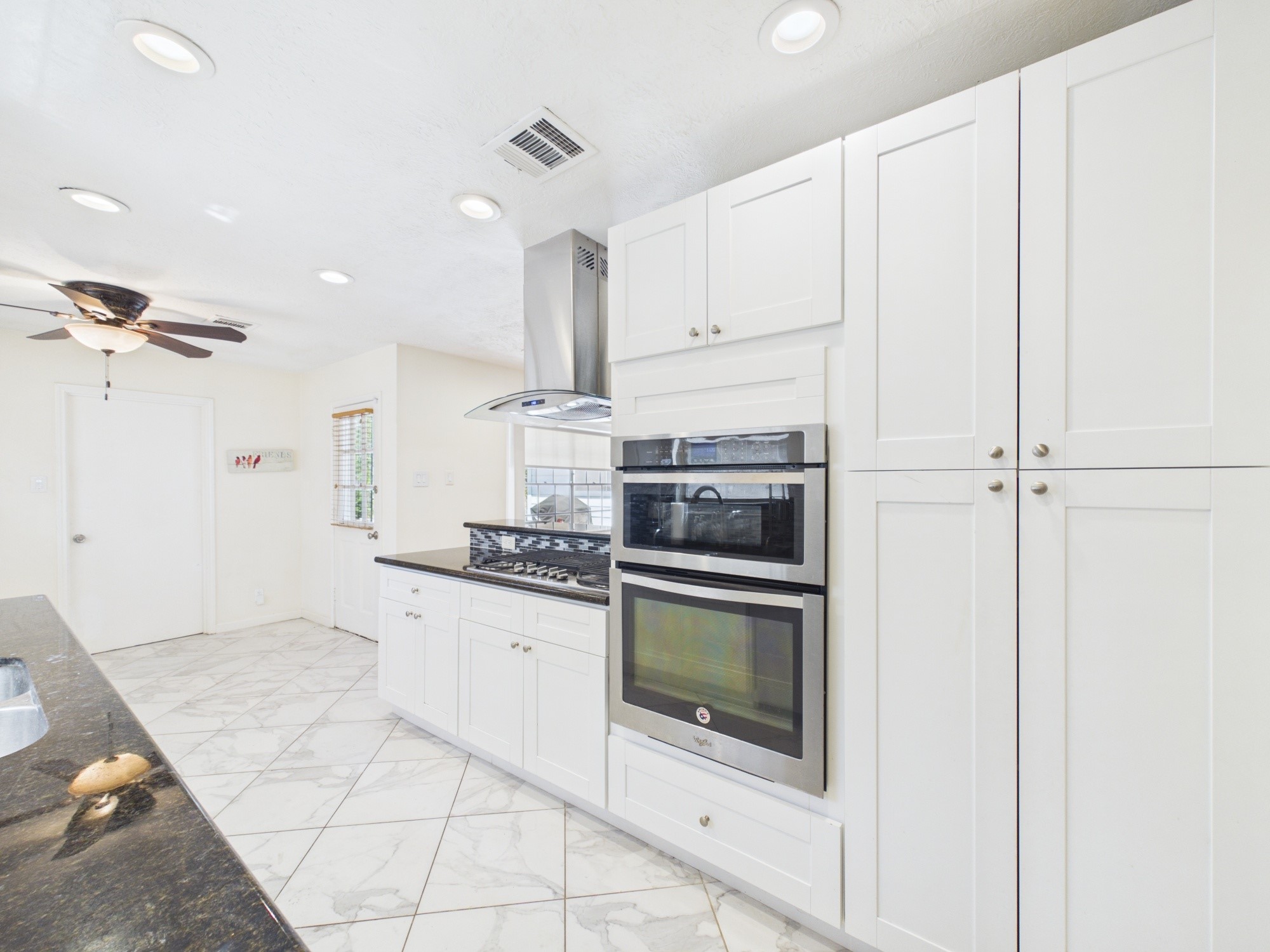 12842 Westmere Drive Property Photo 8