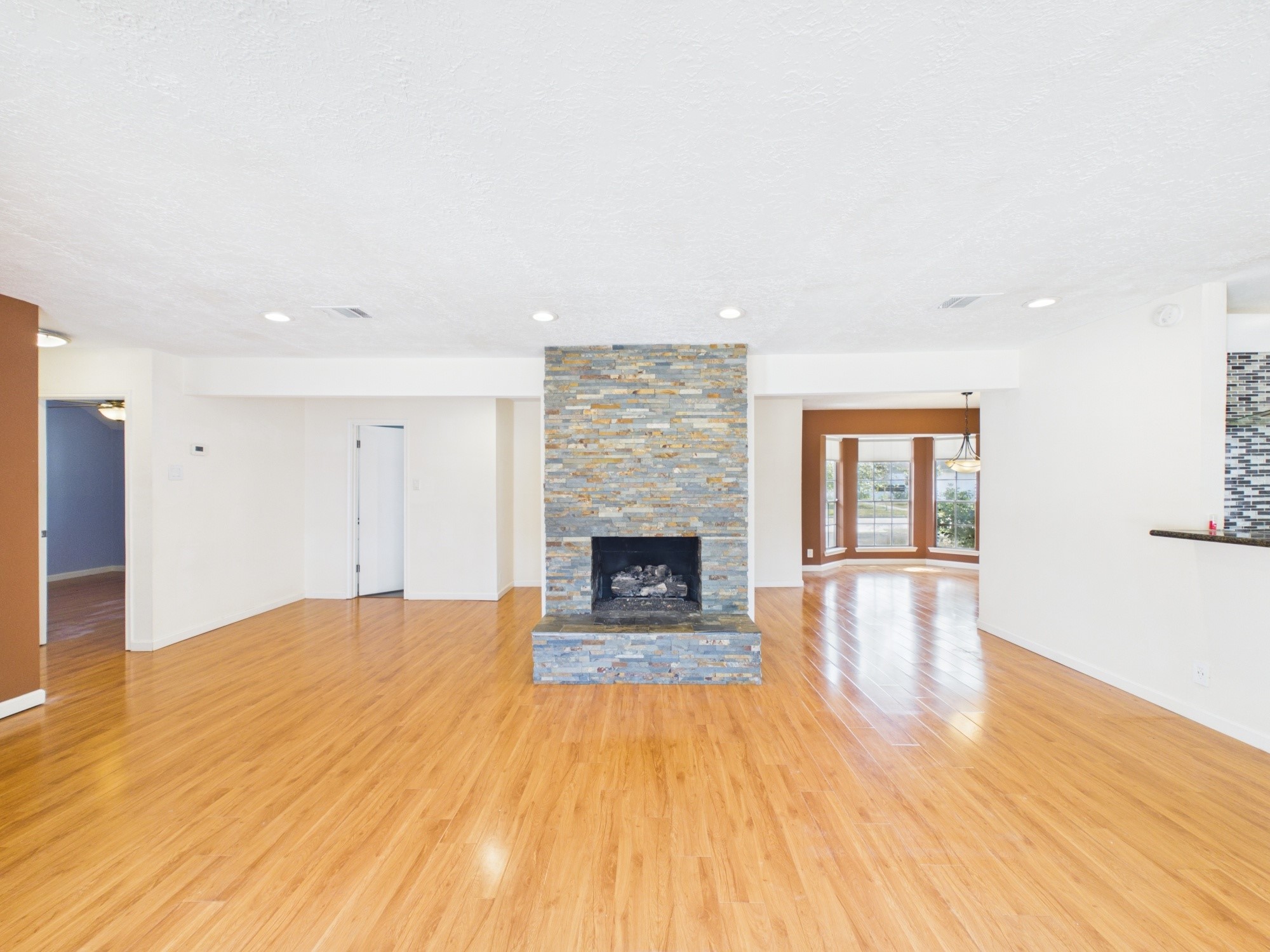 12842 Westmere Drive Property Photo 14