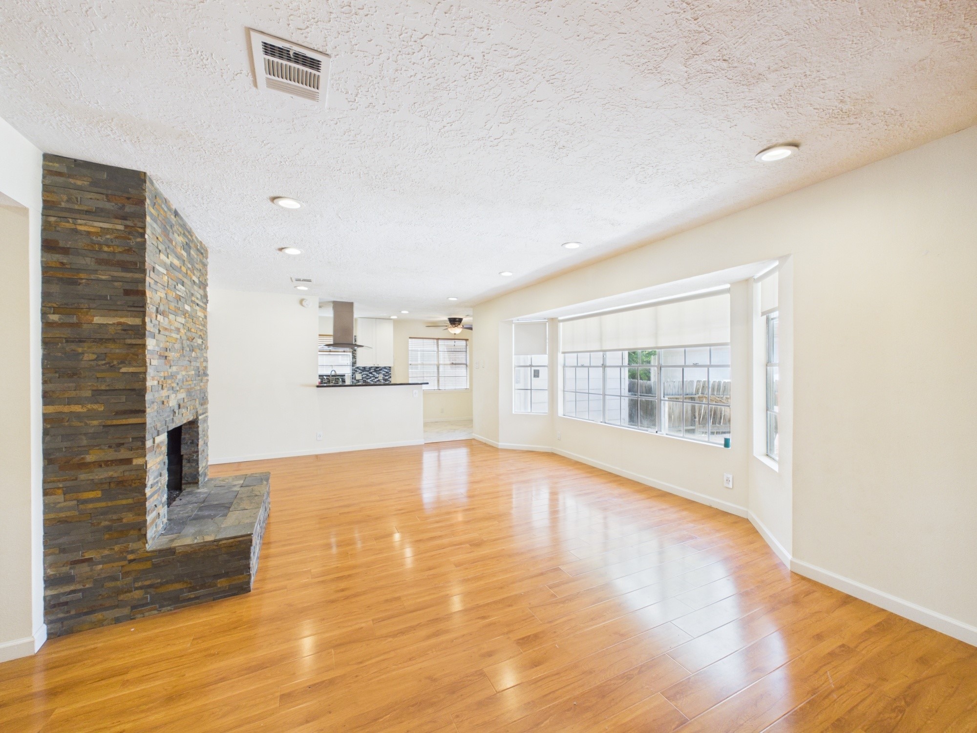 12842 Westmere Drive Property Photo 16