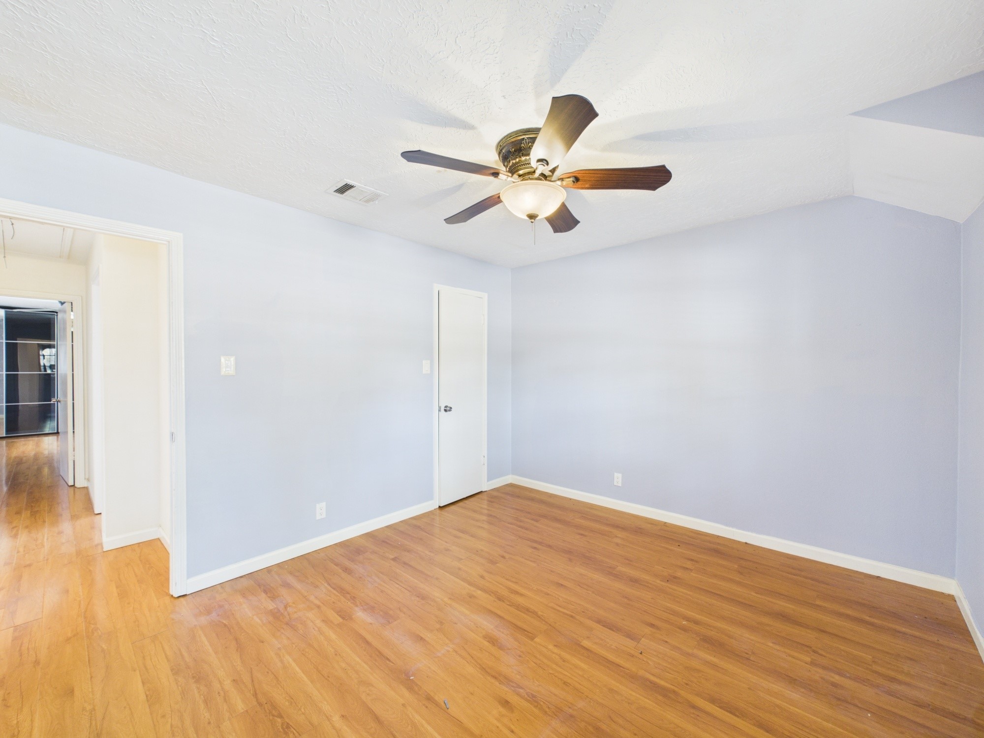 12842 Westmere Drive Property Photo 23