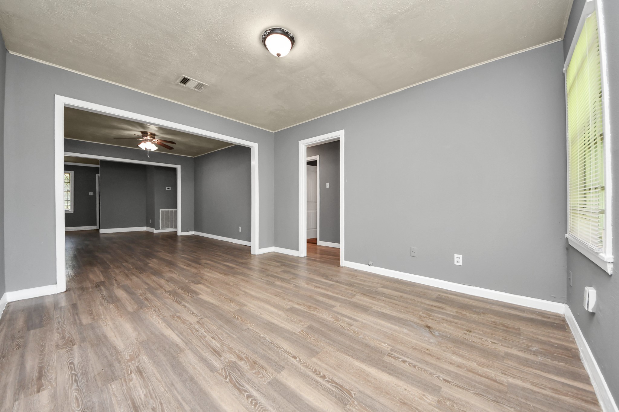 3214 Tuam St Property Photo 11