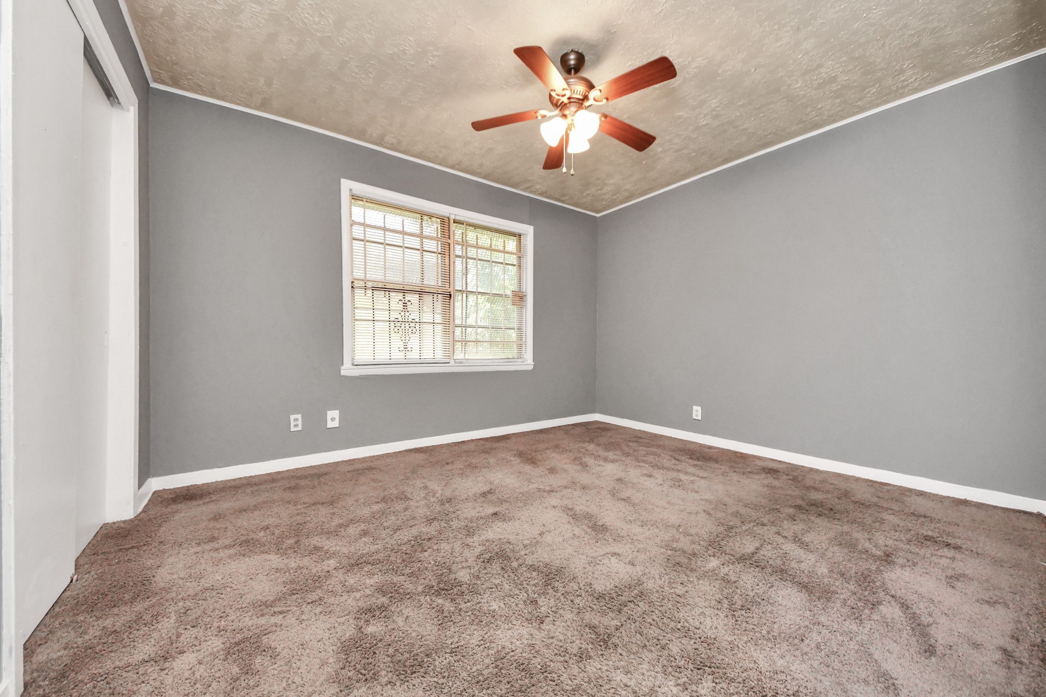 3214 Tuam St Property Photo 25