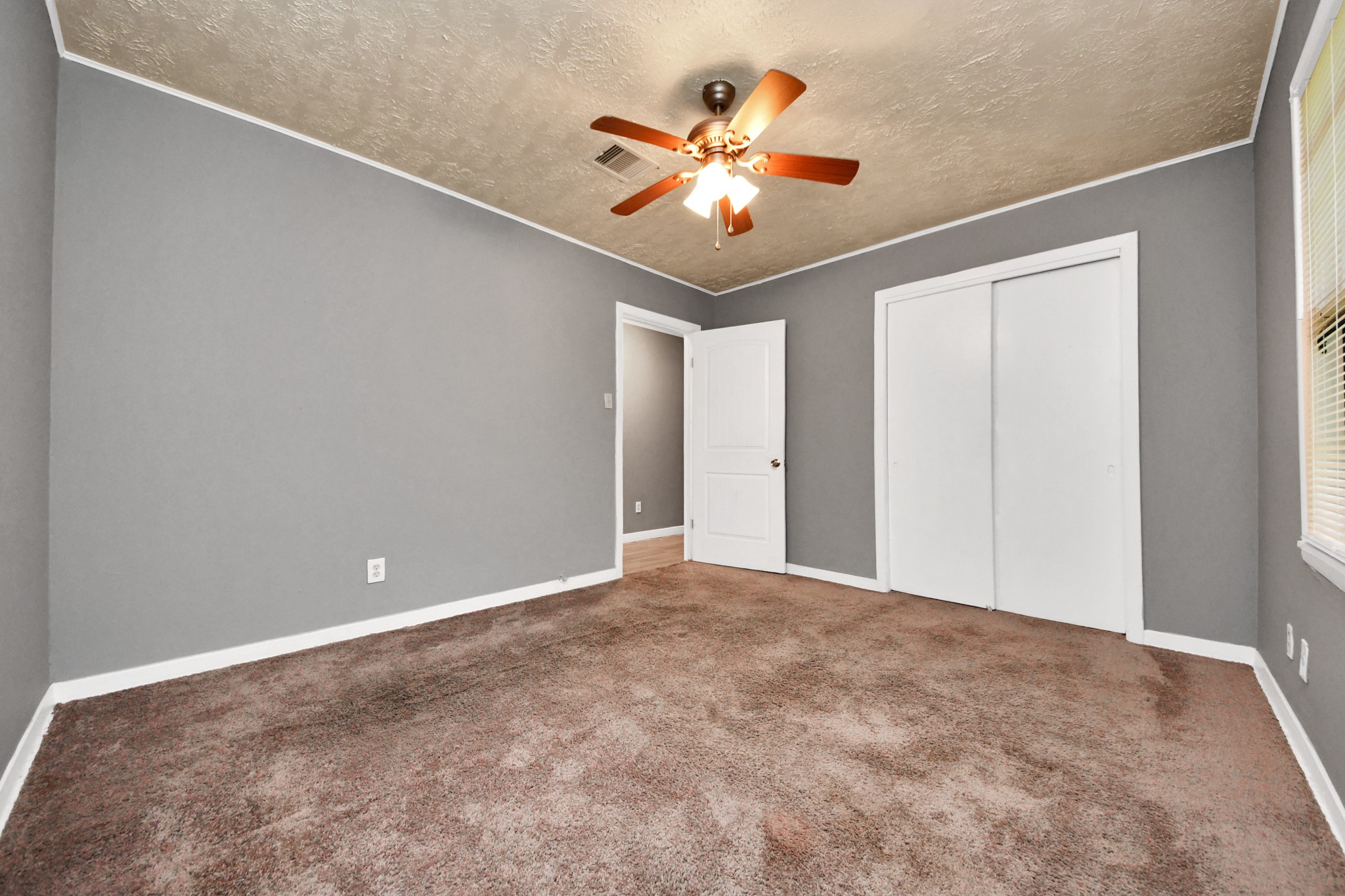 3214 Tuam St Property Photo 27