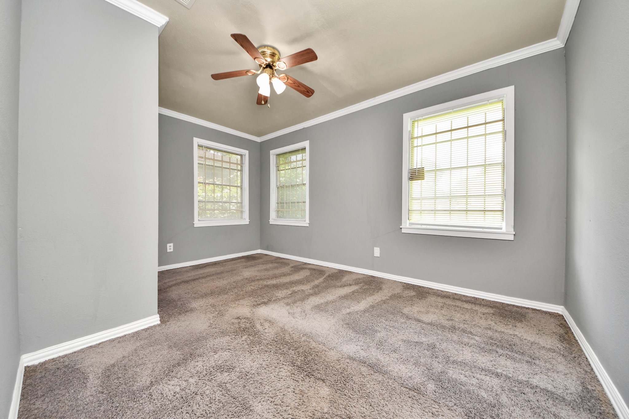 3214 Tuam St Property Photo 28