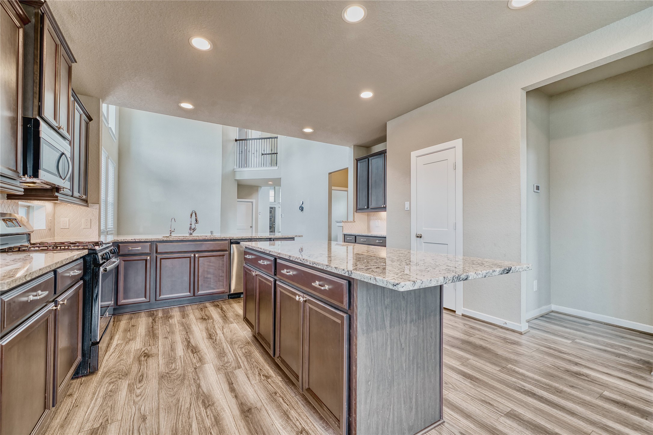 31110 Camden Bluff Circle Property Photo 13